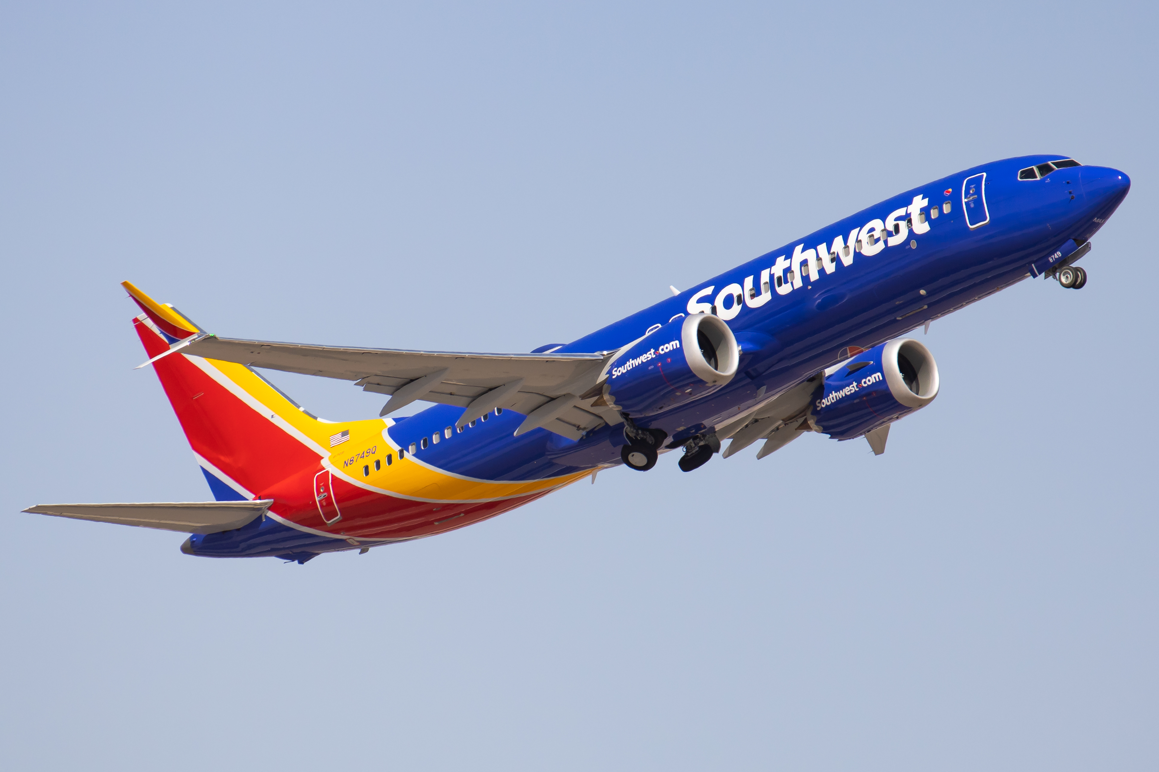 Full size: Southwest Airlines Boeing 737 MAX 8 N8749Q at Phoenix Sky Harbor International Airport