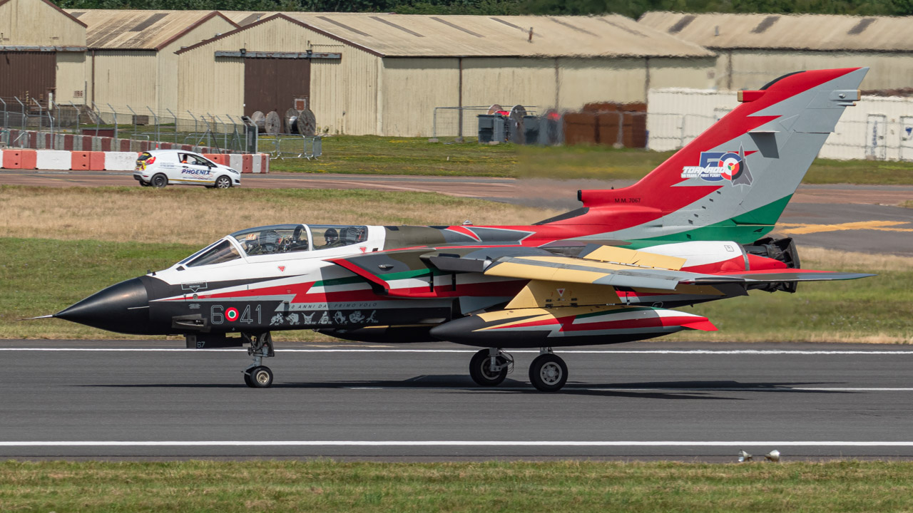 Full size: Italian Air Force Panavia A-200A Tornado MM7067 at Fairford Airport