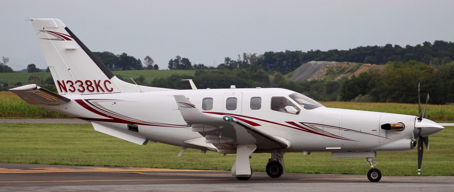 Full size: PRIVATE Socata TBM-930 N338KC at York Airport