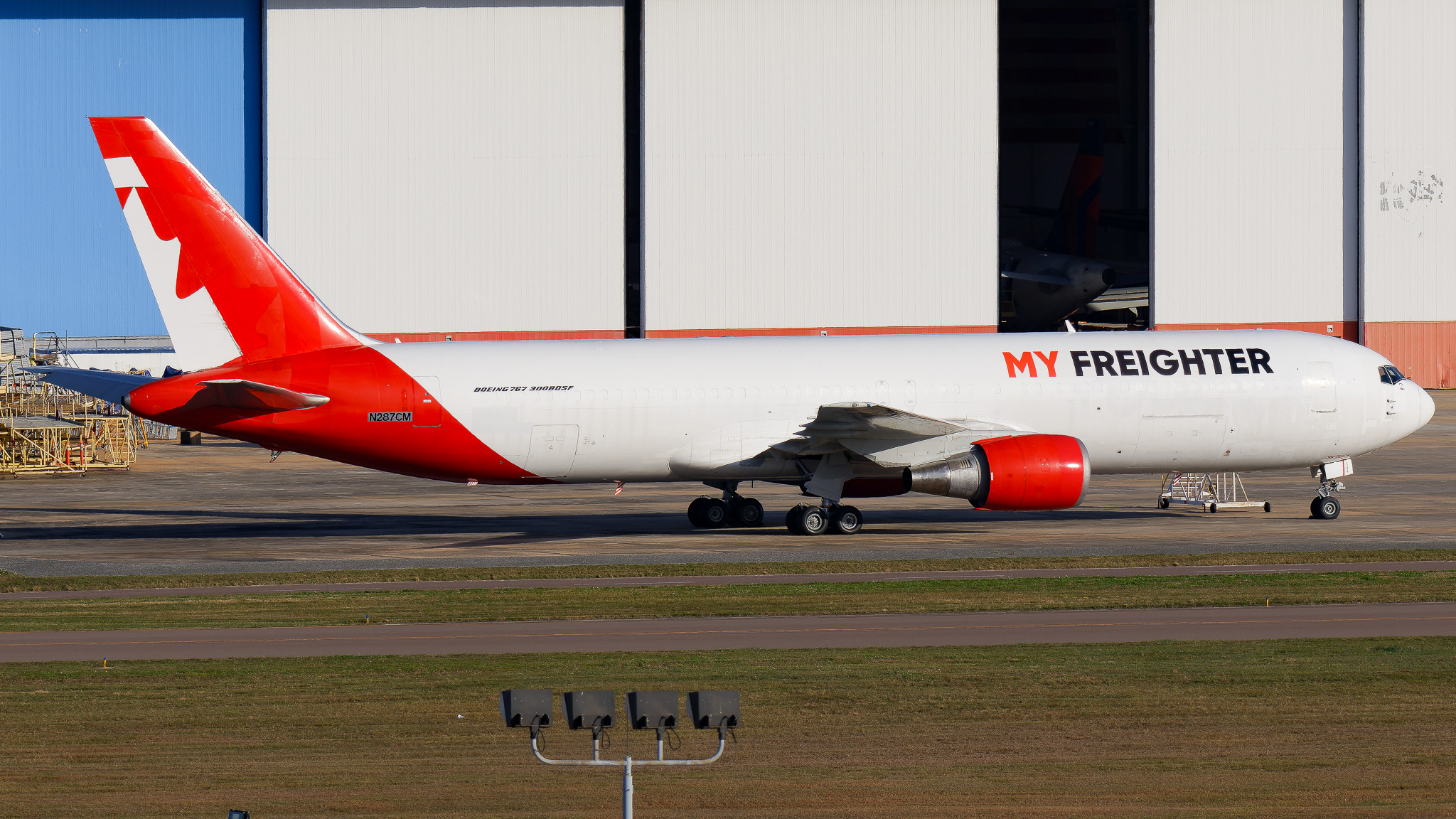 Full size: My Freighter Boeing 767-300F N287CM at Tampa International Airport