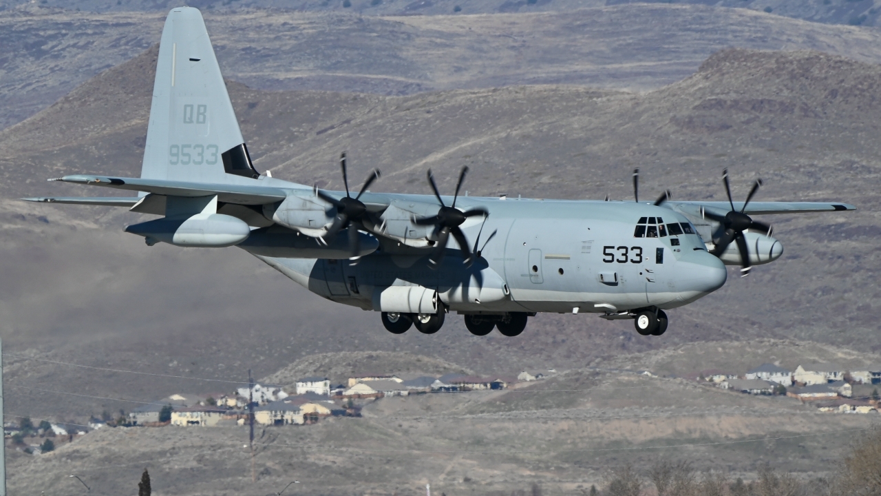 Full size: USN - United States Navy Lockheed KC-130J Hercules 169533 at Reno/Tahoe International Airport