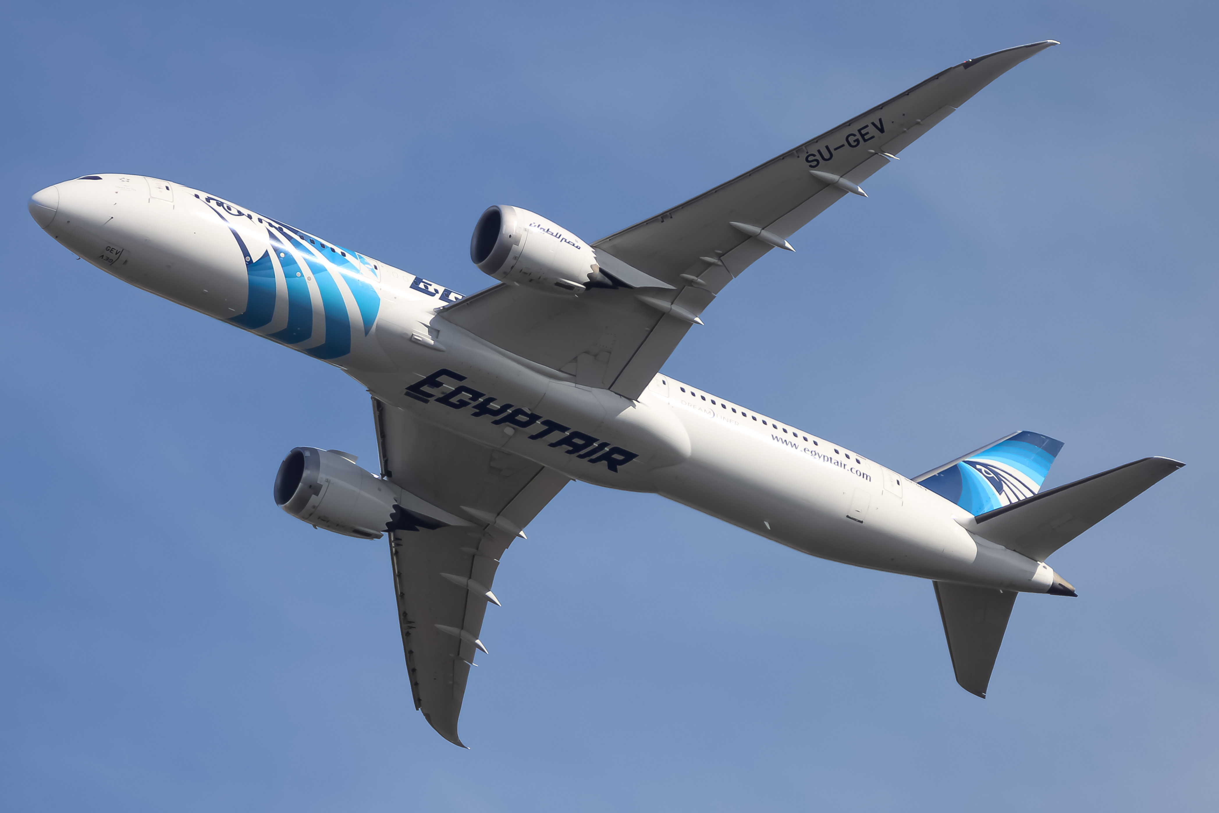 Full size: EgyptAir Boeing 787-9 SU-GEV at Washington Dulles International Airport
