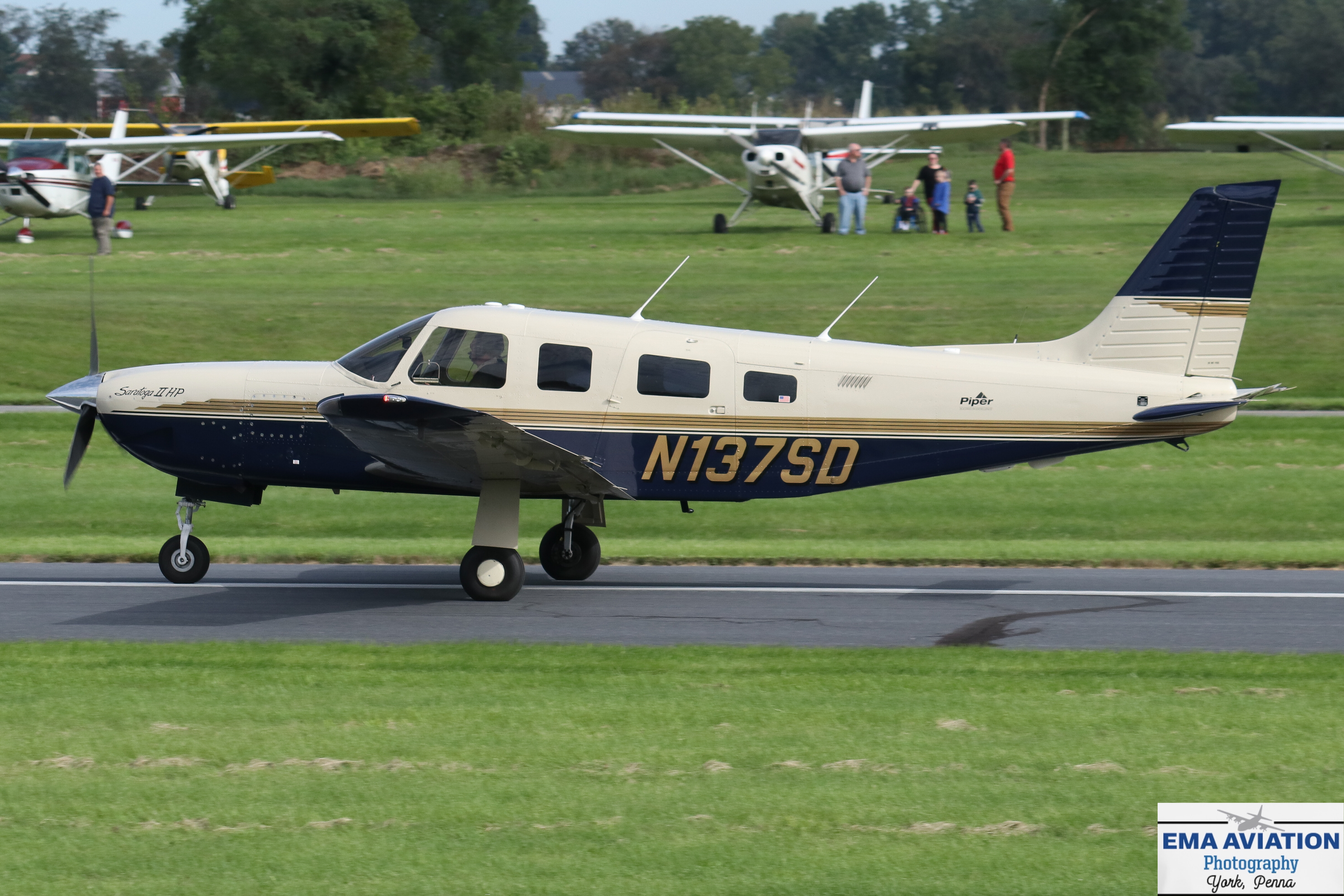 Full size: PRIVATE Piper 32 Saratoga/Lance N137SD at Smoketown Airport