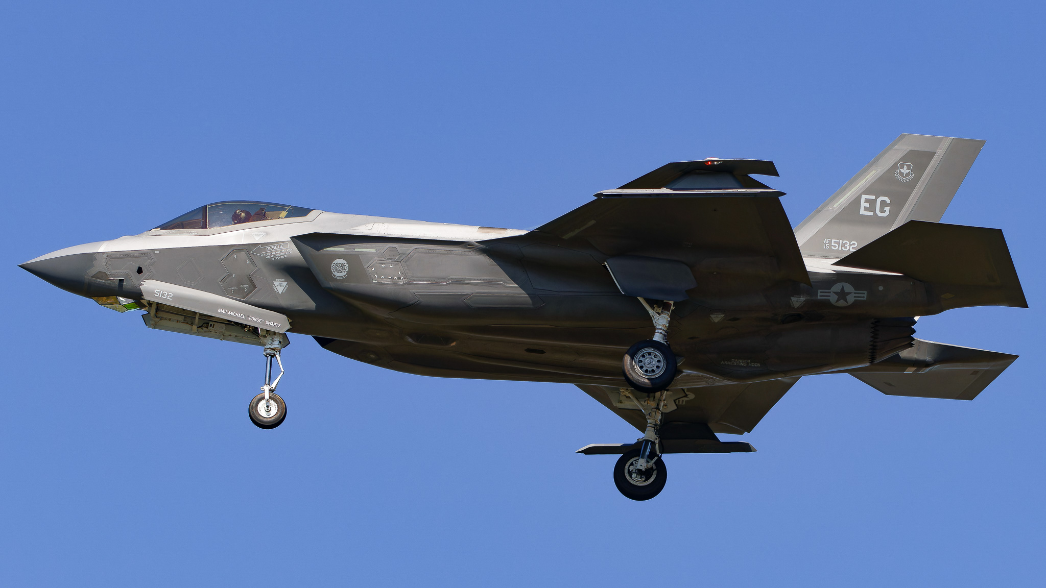 Full size: USAF - United States Air Force Lockheed Martin F-35 Lightning 15-5132 at Mac Dill AFB