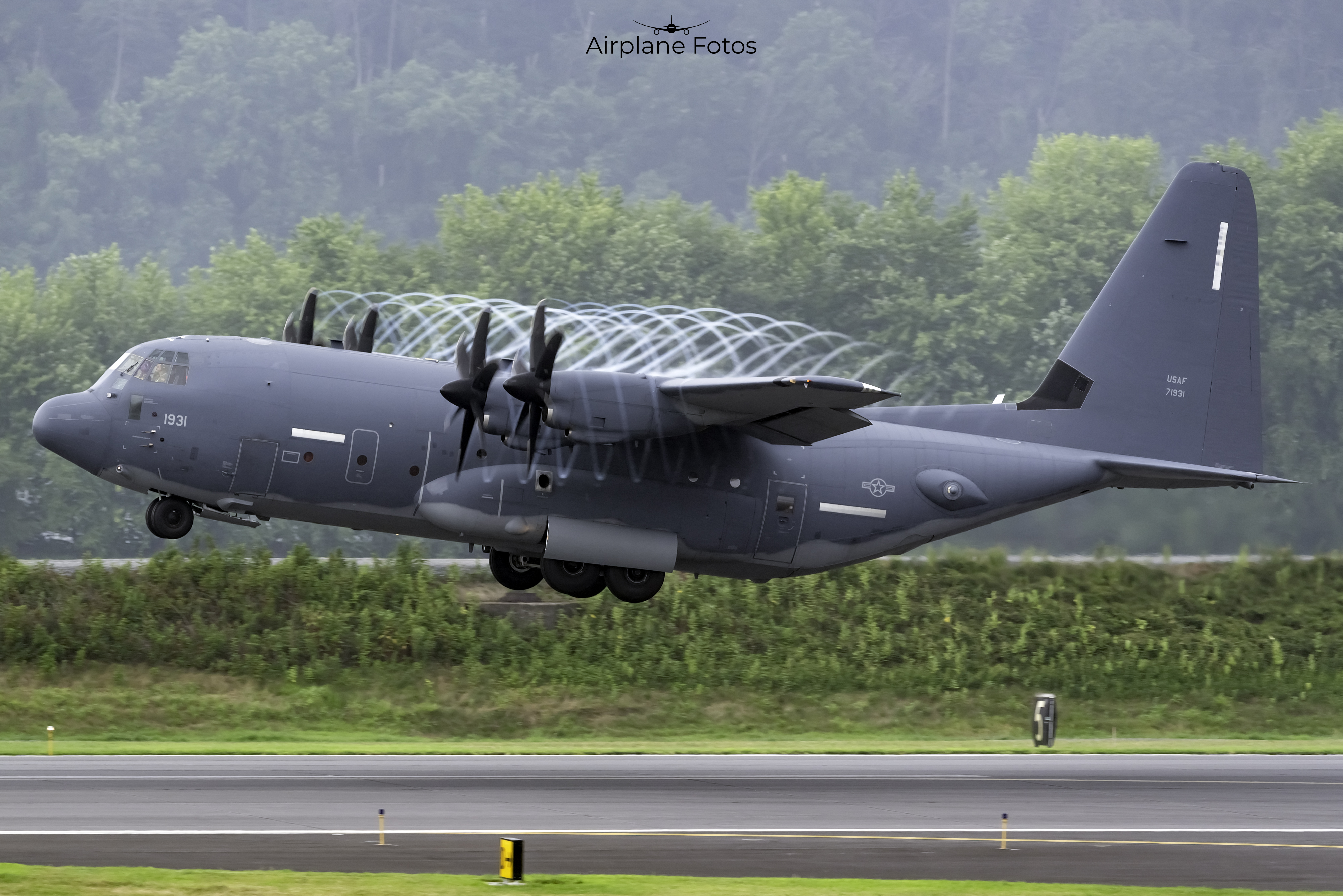 Full size: USAF - United States Air Force Lockheed EC130J Commando Solo II 97-1931 at Harrisburg International Airport