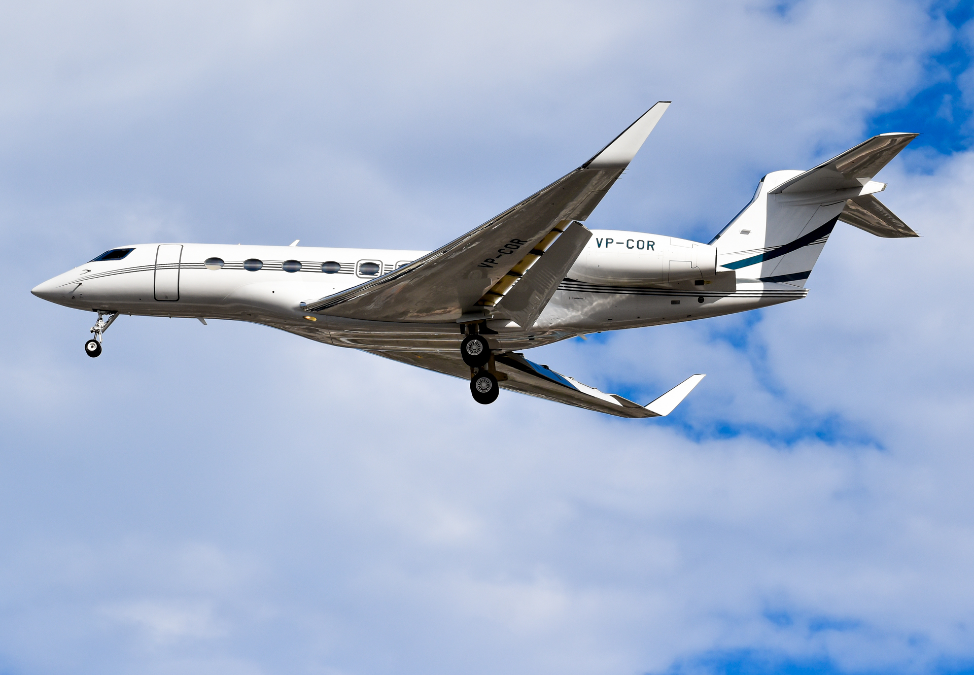 Full size: PRIVATE Gulfstream G650 VP-COR at San Diego International Airport