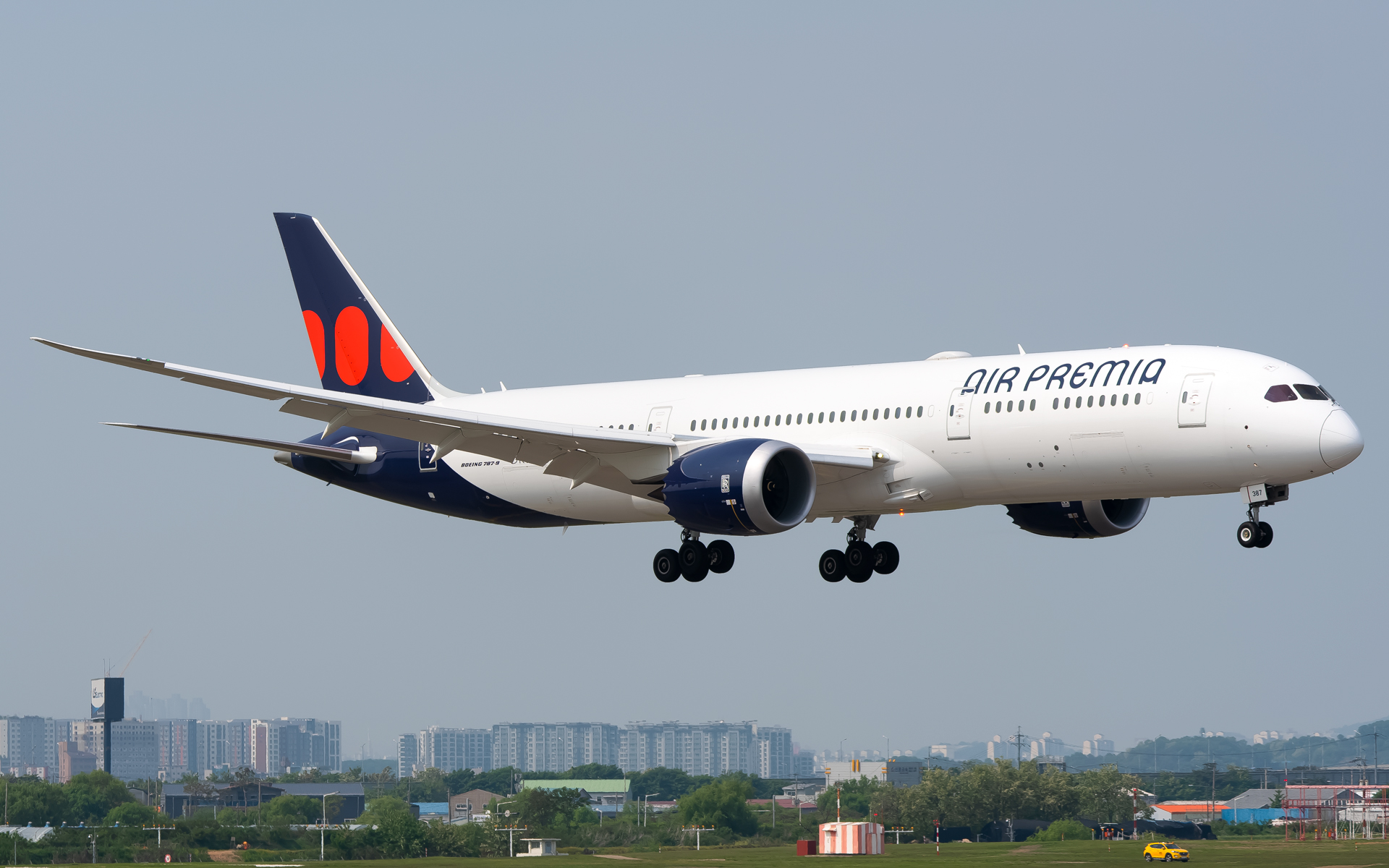 Full size: Air Premia Boeing 787-9 HL8387 at Seoul-Gimpo International Airport
