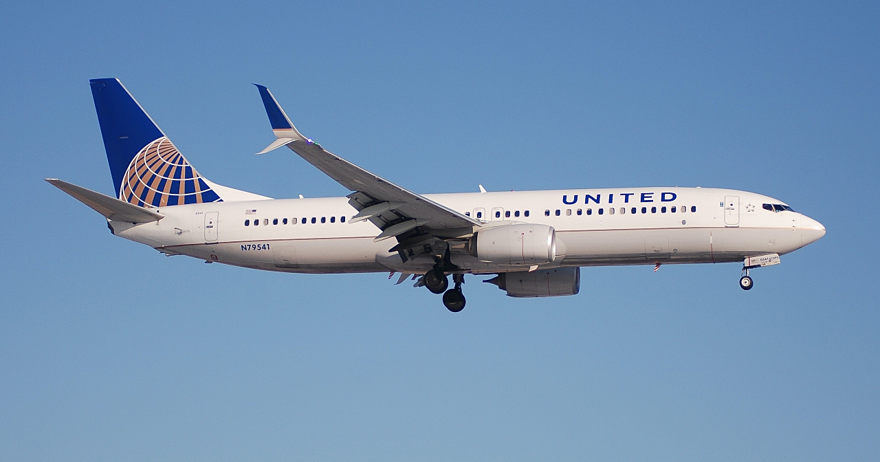 Full size: United Airlines Boeing 737-800 N79541 at Reno/Tahoe International Airport