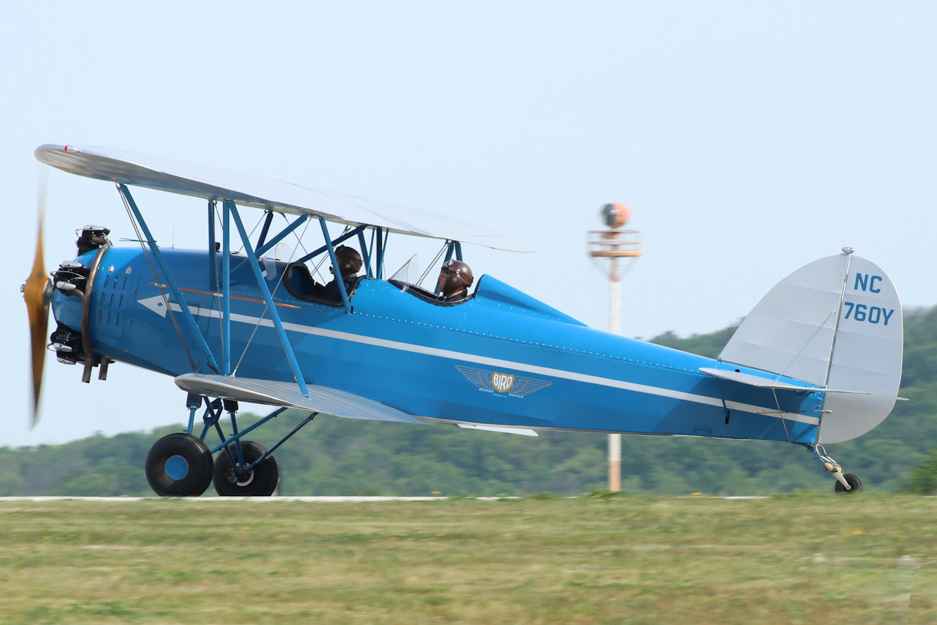 Full size: PRIVATE Brunner-Winkle Bird CK NC760Y at Heritage Field Airport