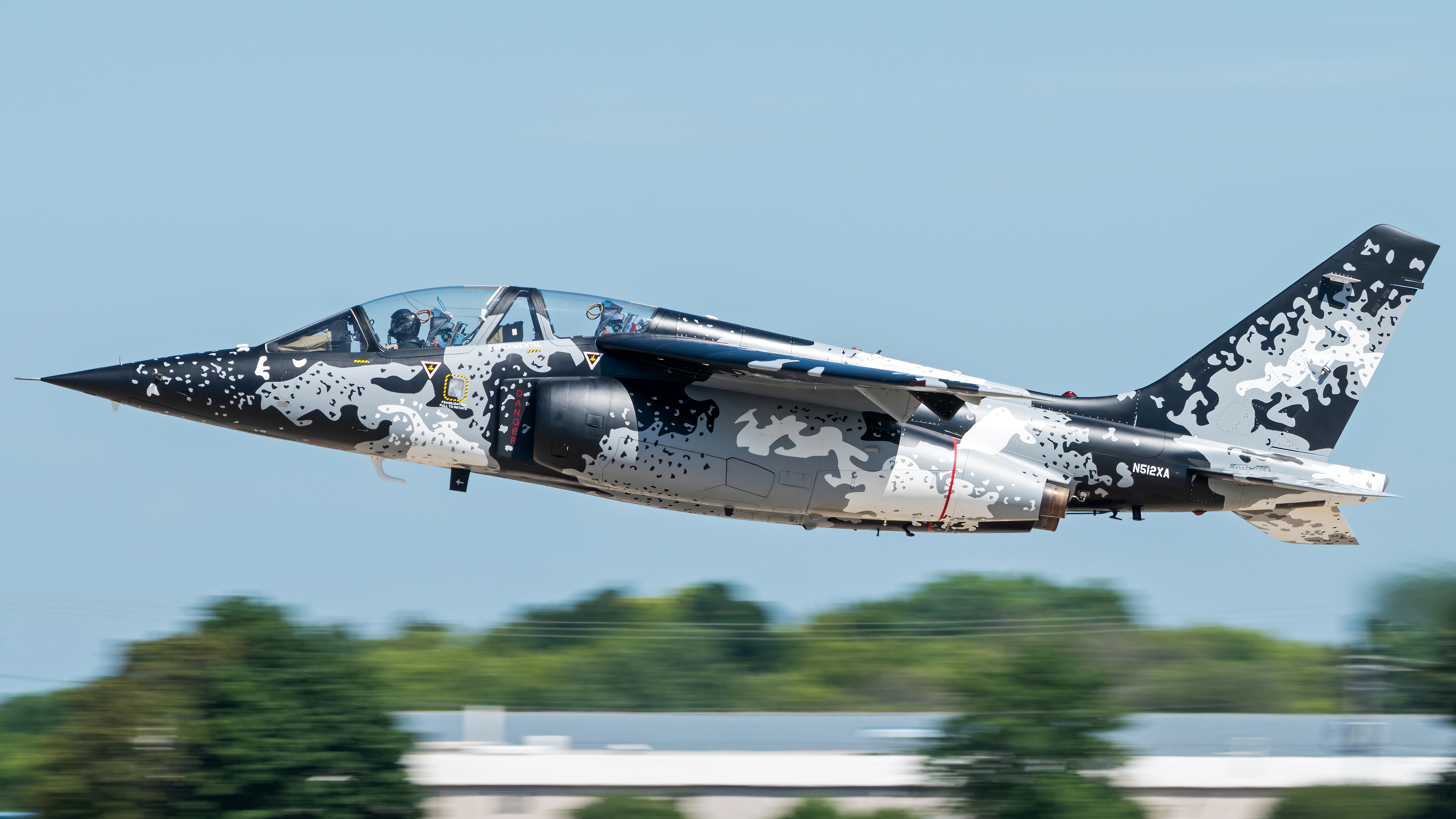 Full size: PRIVATE Dornier Alpha-Jet N512XA at Wittman Regional Airport