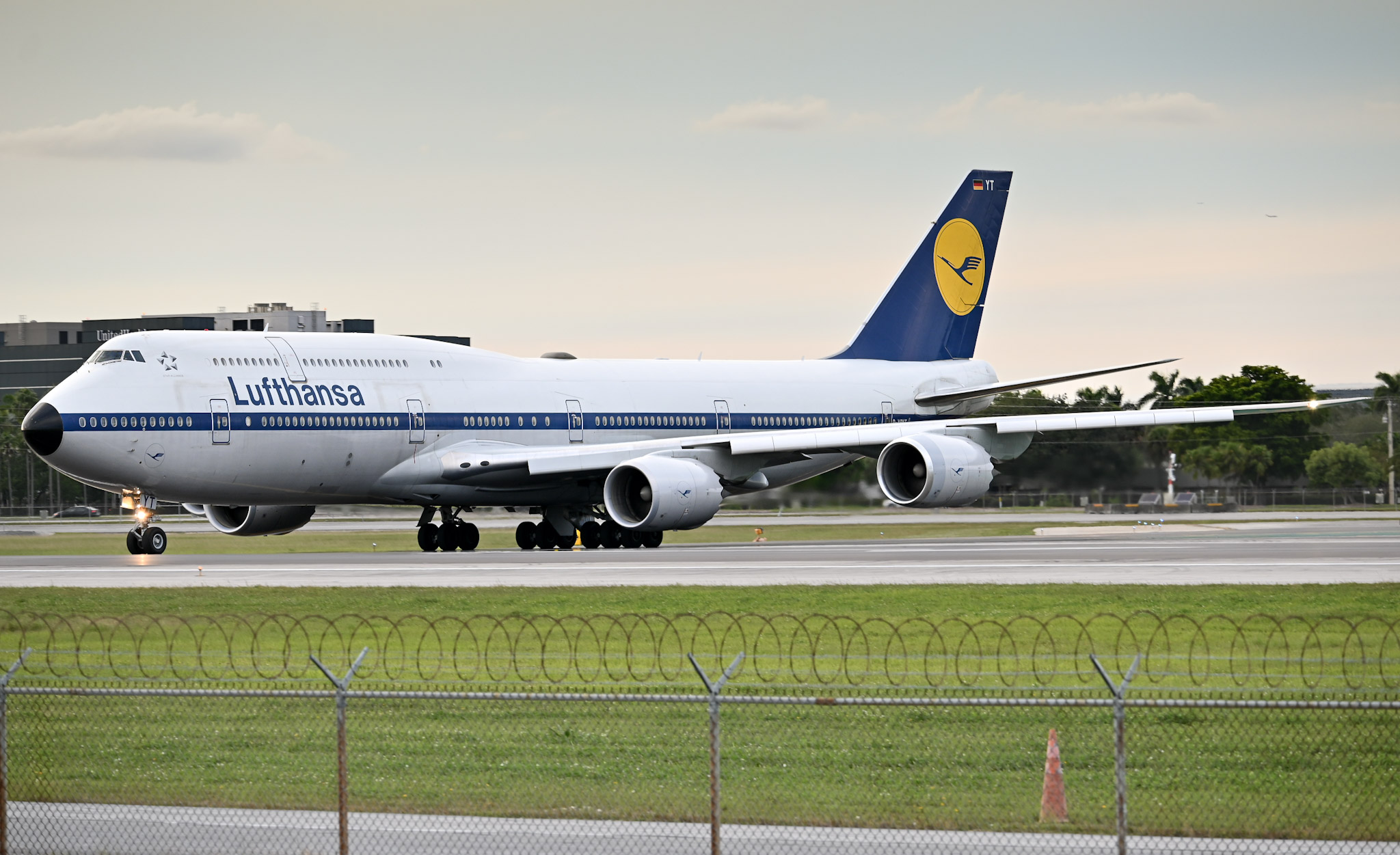 Full size: Lufthansa Boeing 747-8i D-ABYT at Miami International Airport