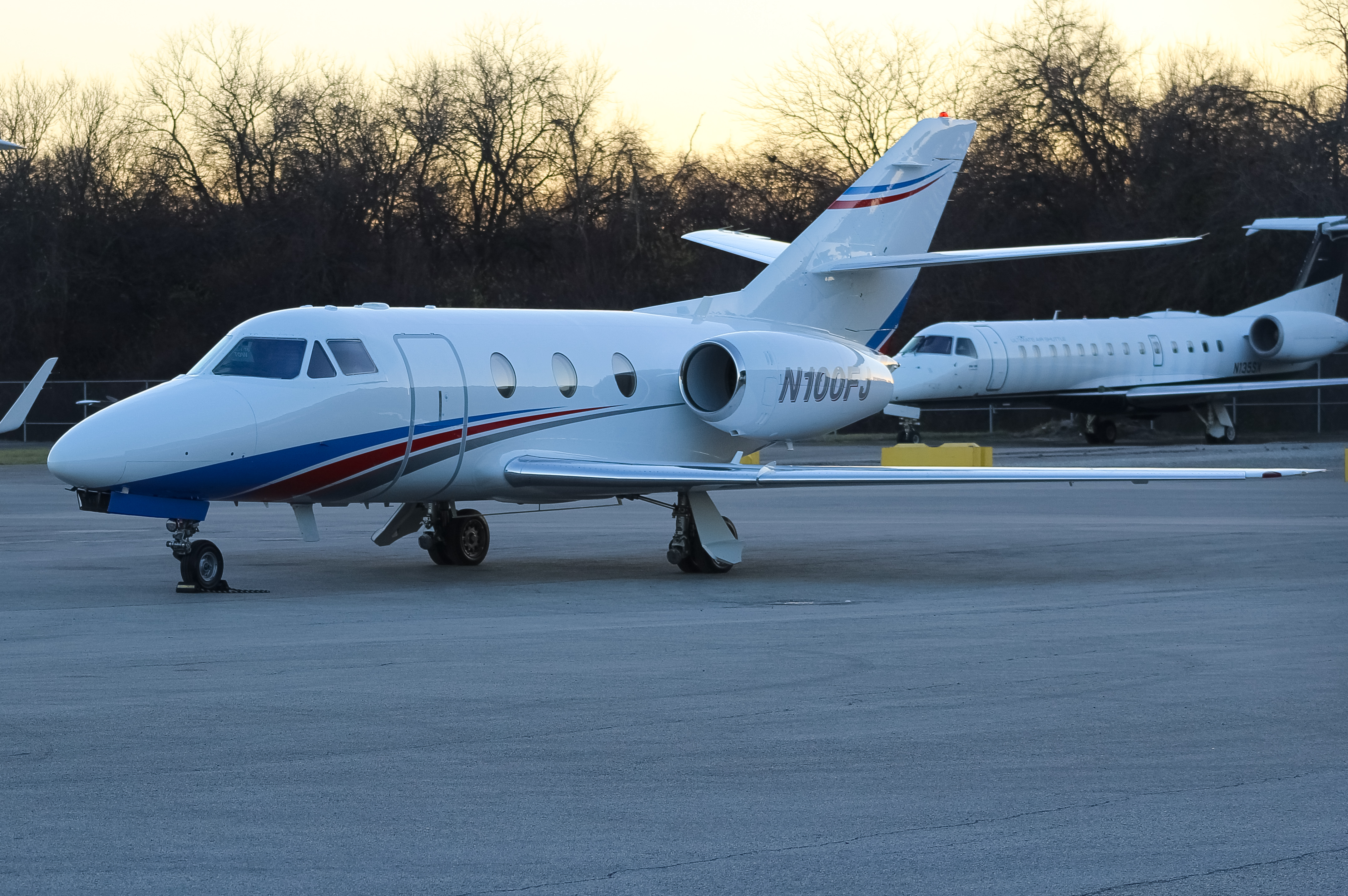 Full size: PRIVATE Dassault Falcon 10 N100FJ at Cincinnati Municipal Airport/Lunken Field