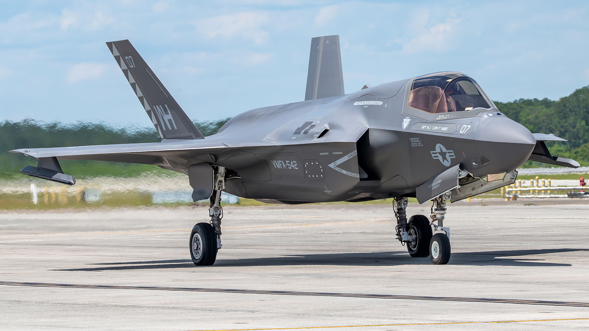 Full size: USMC - United States Marine Corp Lockheed Martin F-35 Lightning 170070 at Sirnak Airport
