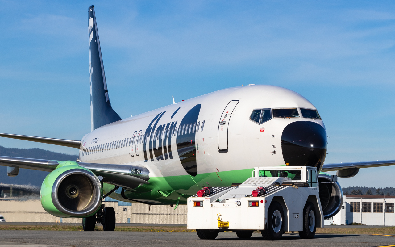 Full size: Flair Airlines Boeing 737-800 C-FFLJ at Victoria International Airport