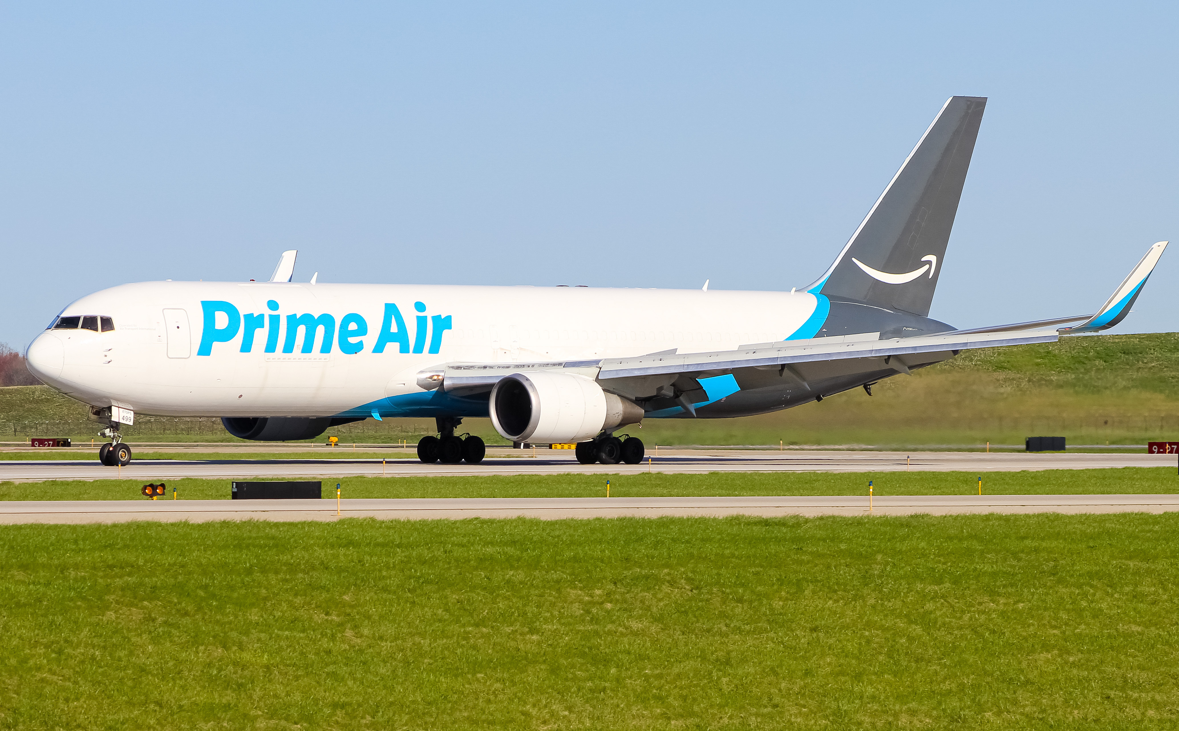 Full size: Prime Air Boeing 767-300F N499AZ at Cincinnati/Northern Kentucky International Airport