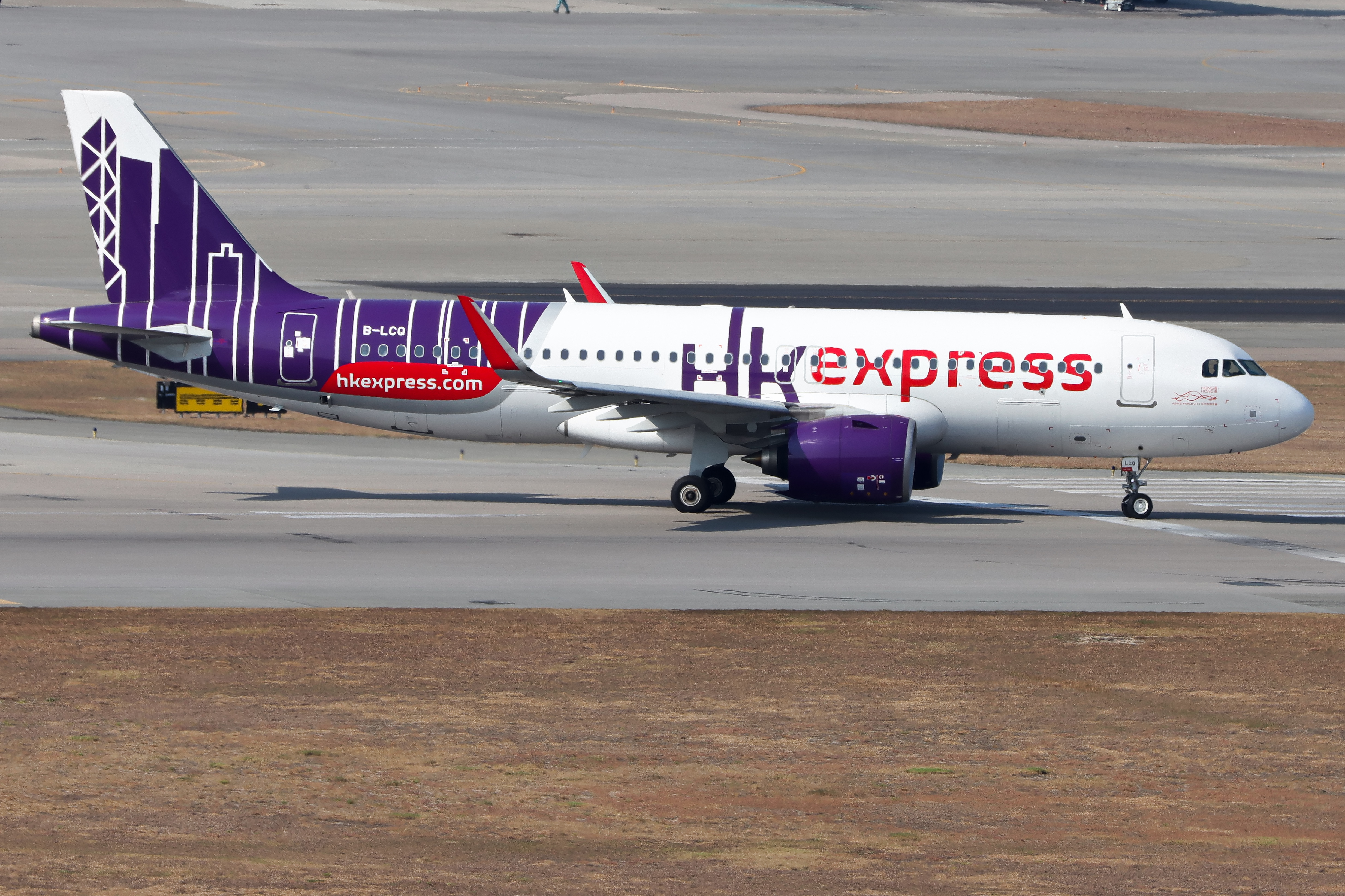 Full size: Hong Kong Express Airbus A320NEO B-LCQ at Hong Kong International Airport