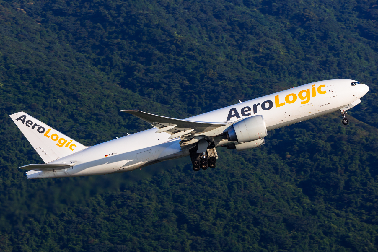 Full size: AeroLogic Boeing 777F D-AALG at Hong Kong International Airport