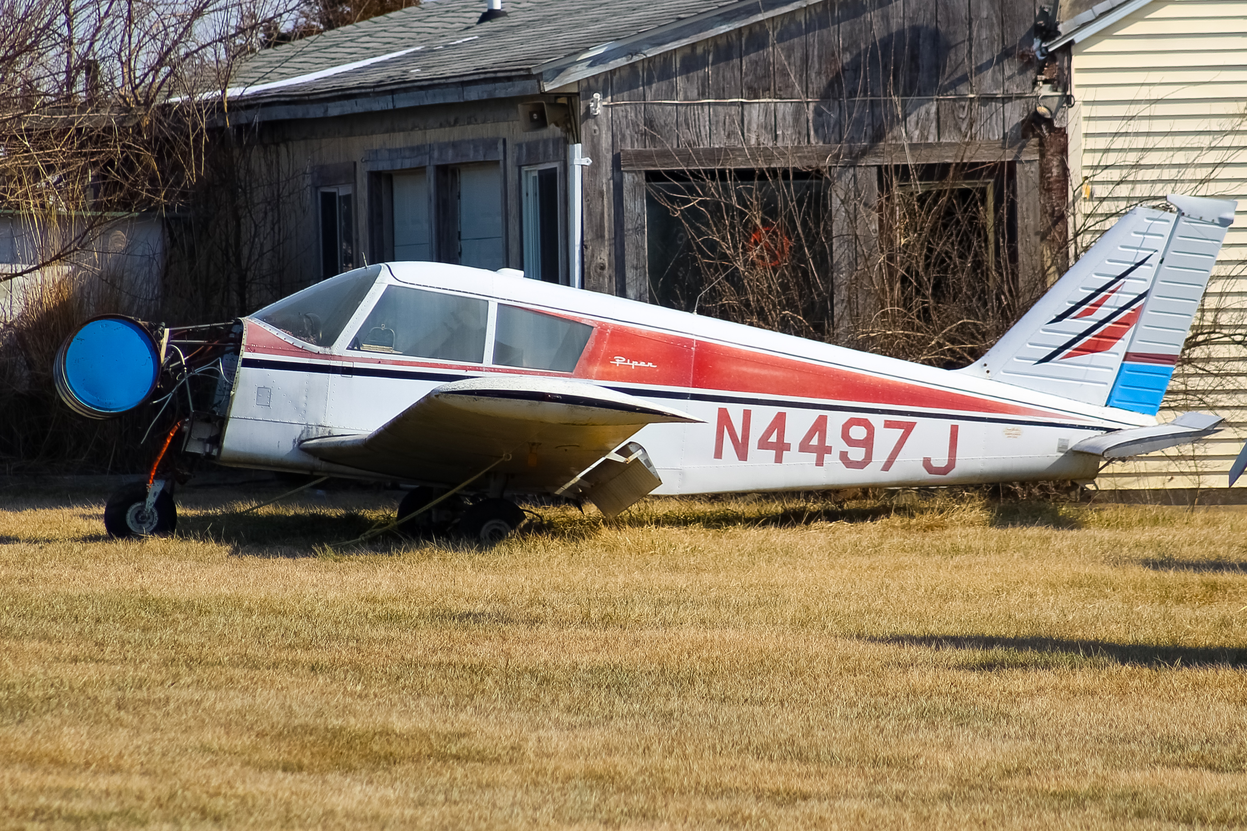 Full size: PRIVATE  Piper PA-28 N4497J at 