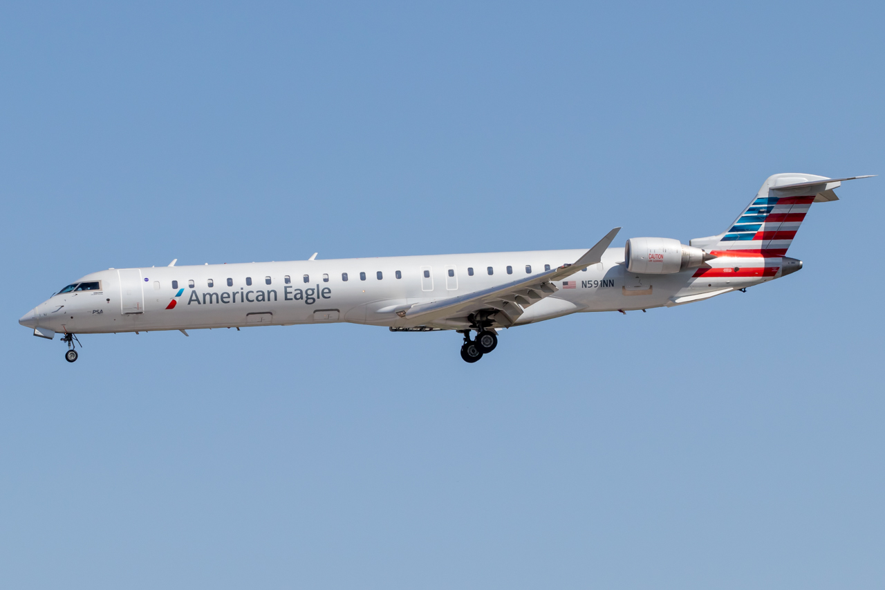Full size: American Eagle Mitsubishi CRJ-900 N591NN at Avoca Wilkes-Barre/Scranton International Airport