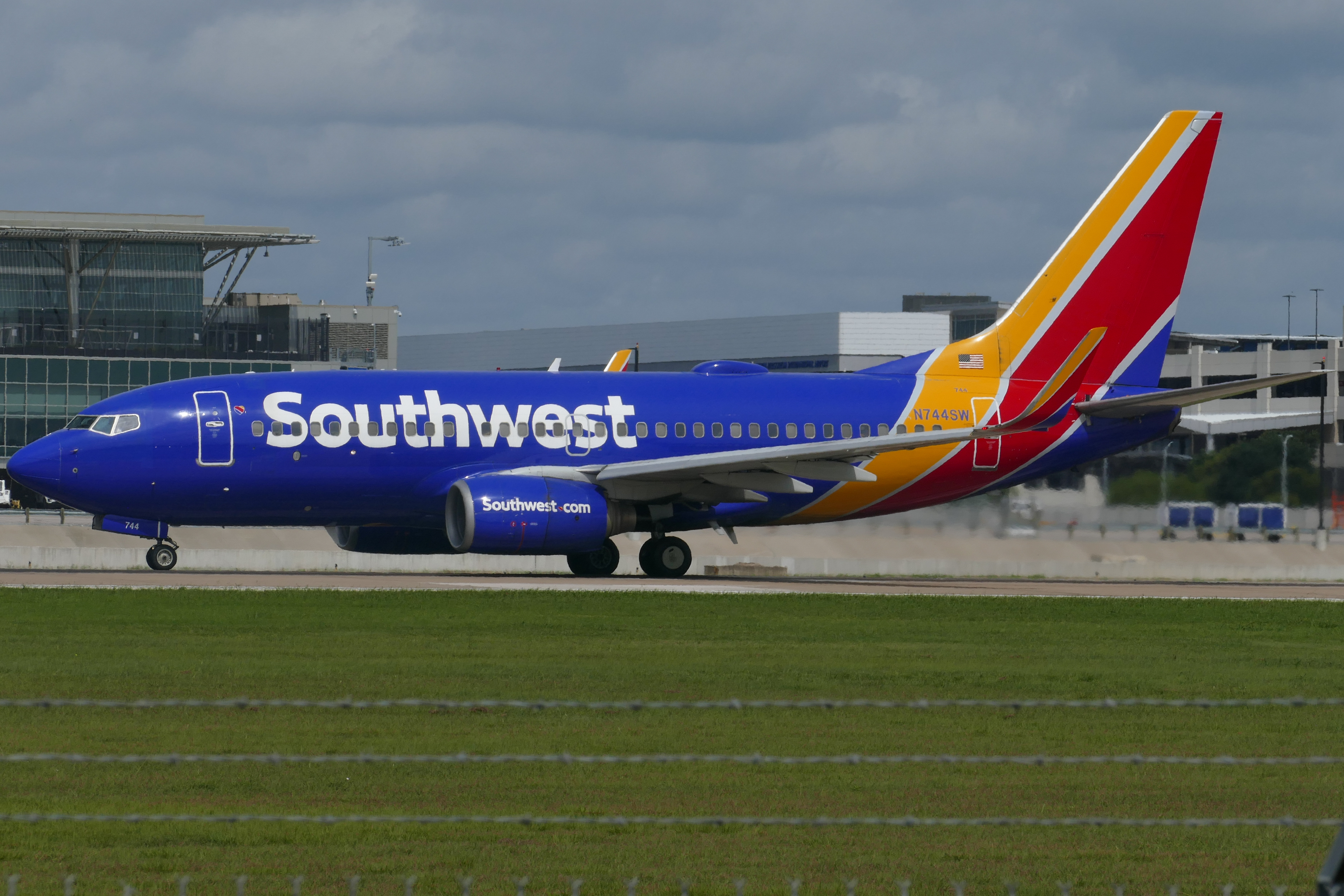 Full size: Southwest Airlines Boeing 737-700 N744SW at Austin-Bergstrom International Airport
