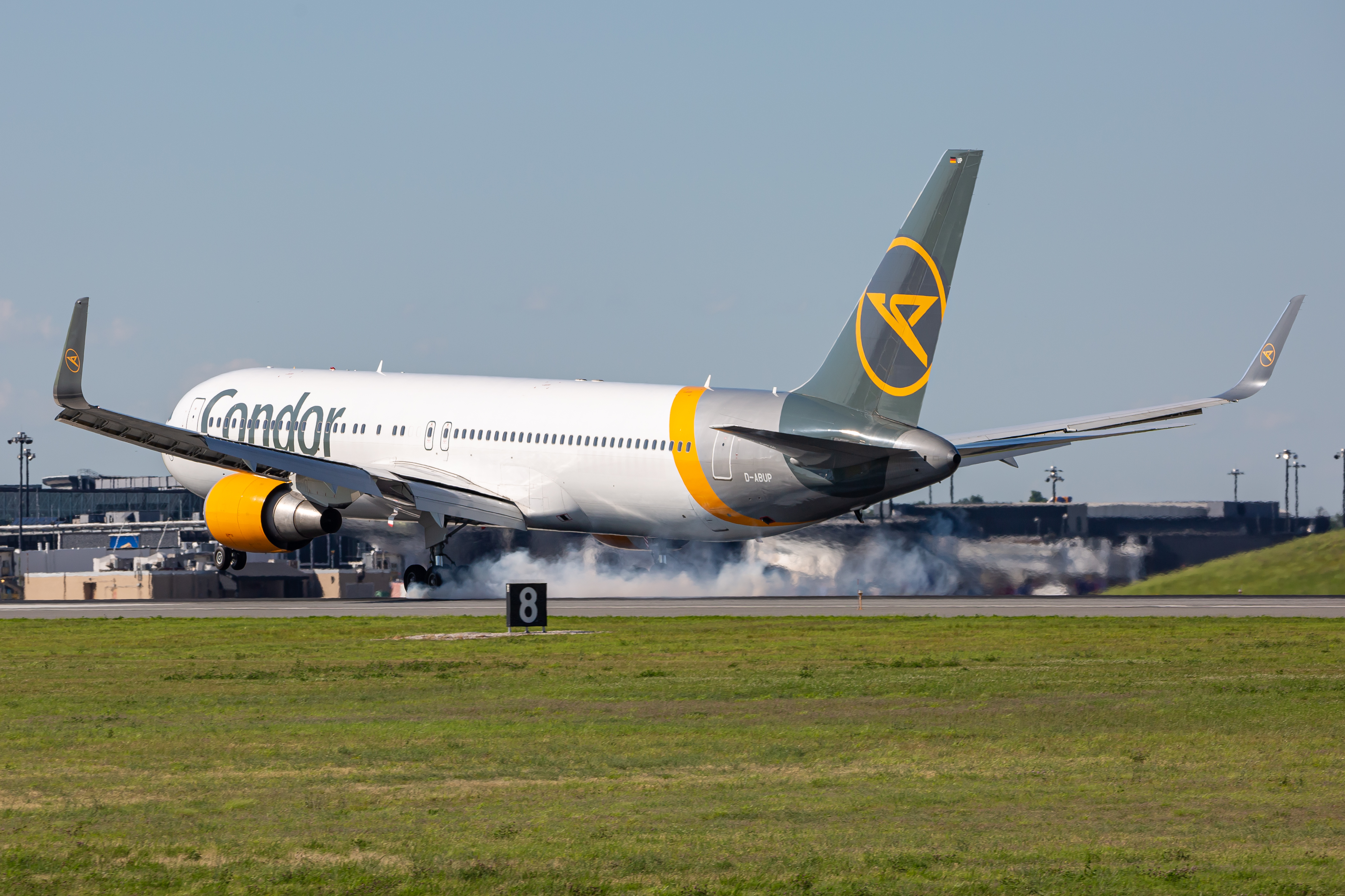 Full size: Condor Boeing 767-300ER D-ANUP at Baltimore/Washington International Thurgood Marshall Airport