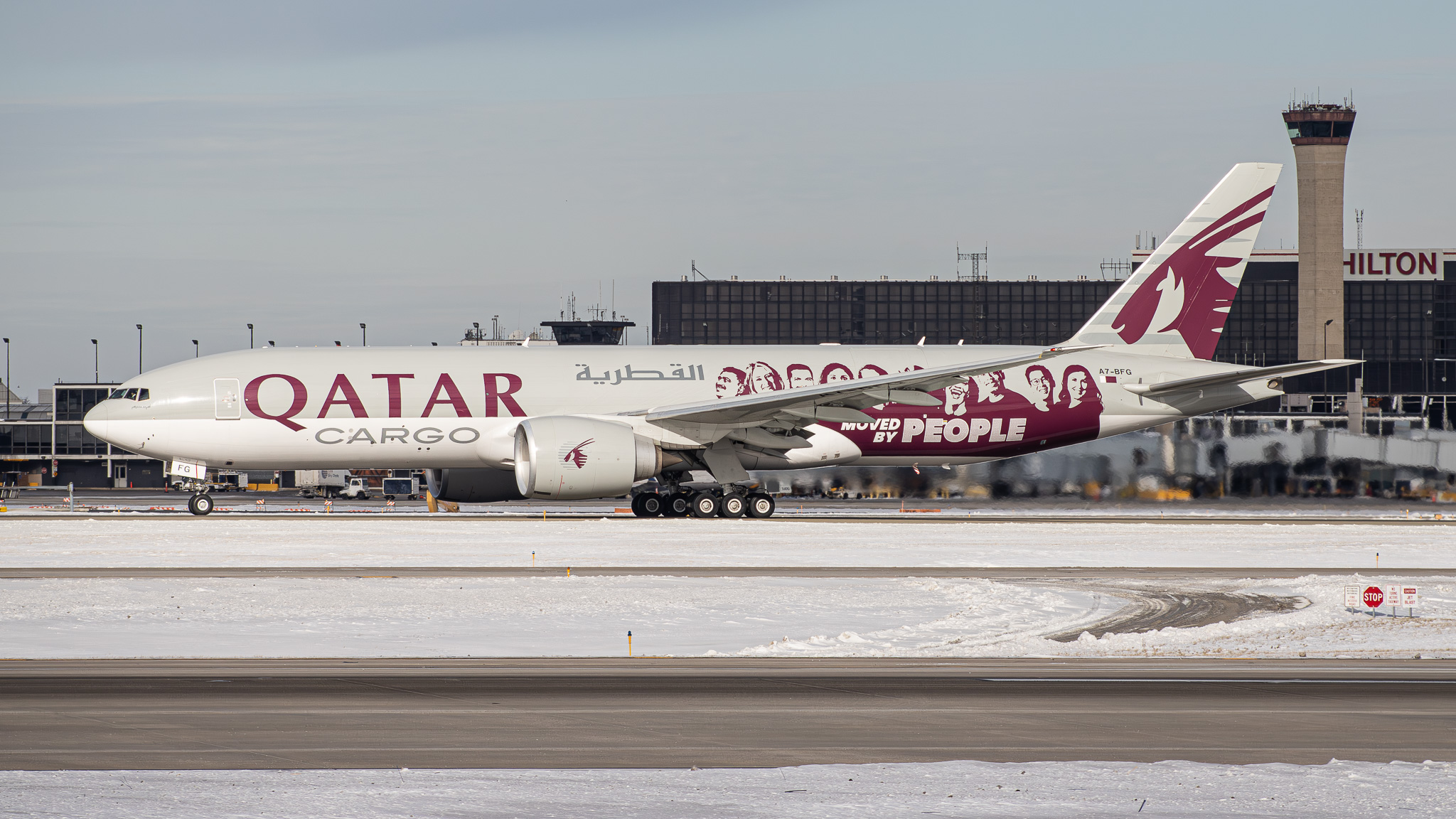 Full size: Qatar Air Cargo Boeing 777-200LR A7-BFG at Chicago O'Hare International Airport