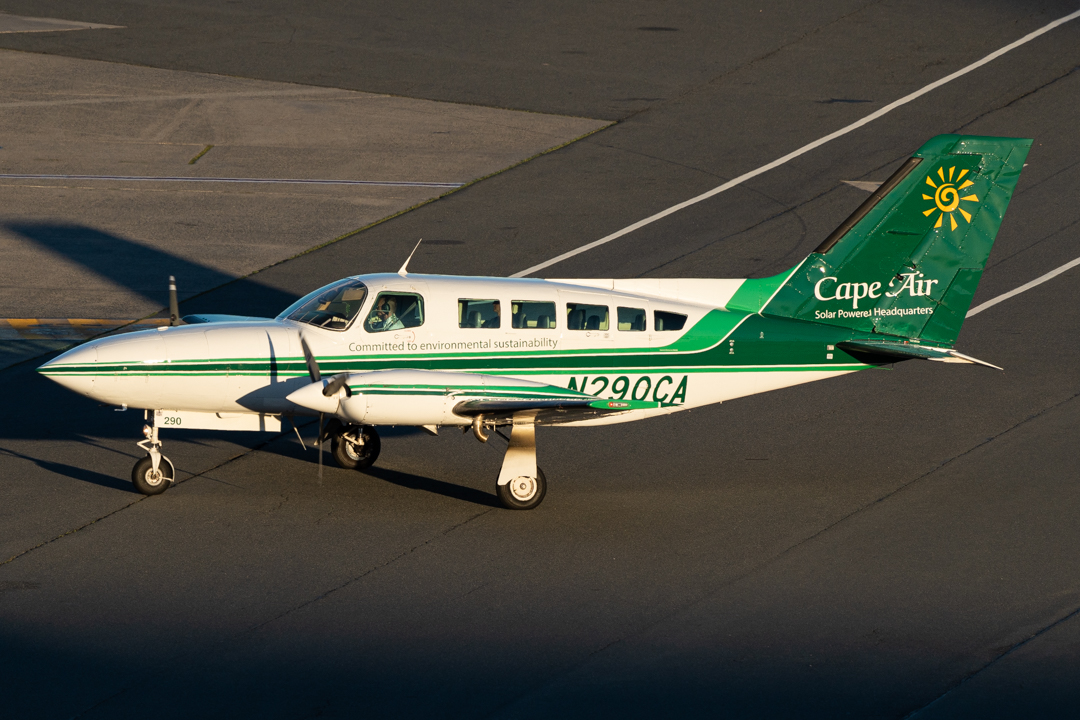 Full size: Cape Air Cessna 402 N290CA at General Edward Lawrence Logan International Airport