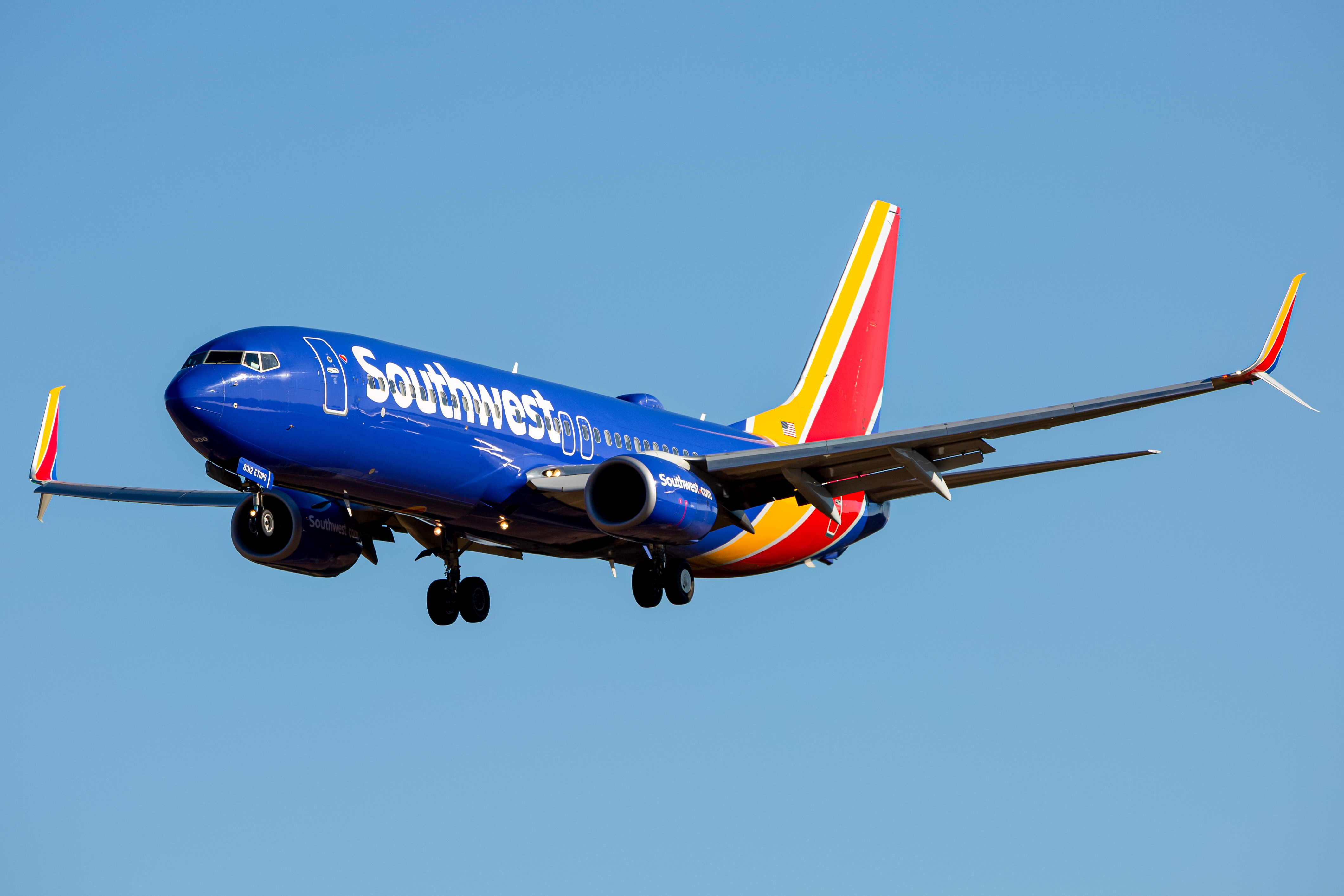 Full size: Southwest Airlines Boeing 737-800 N8312C at Baltimore/Washington International Thurgood Marshall Airport