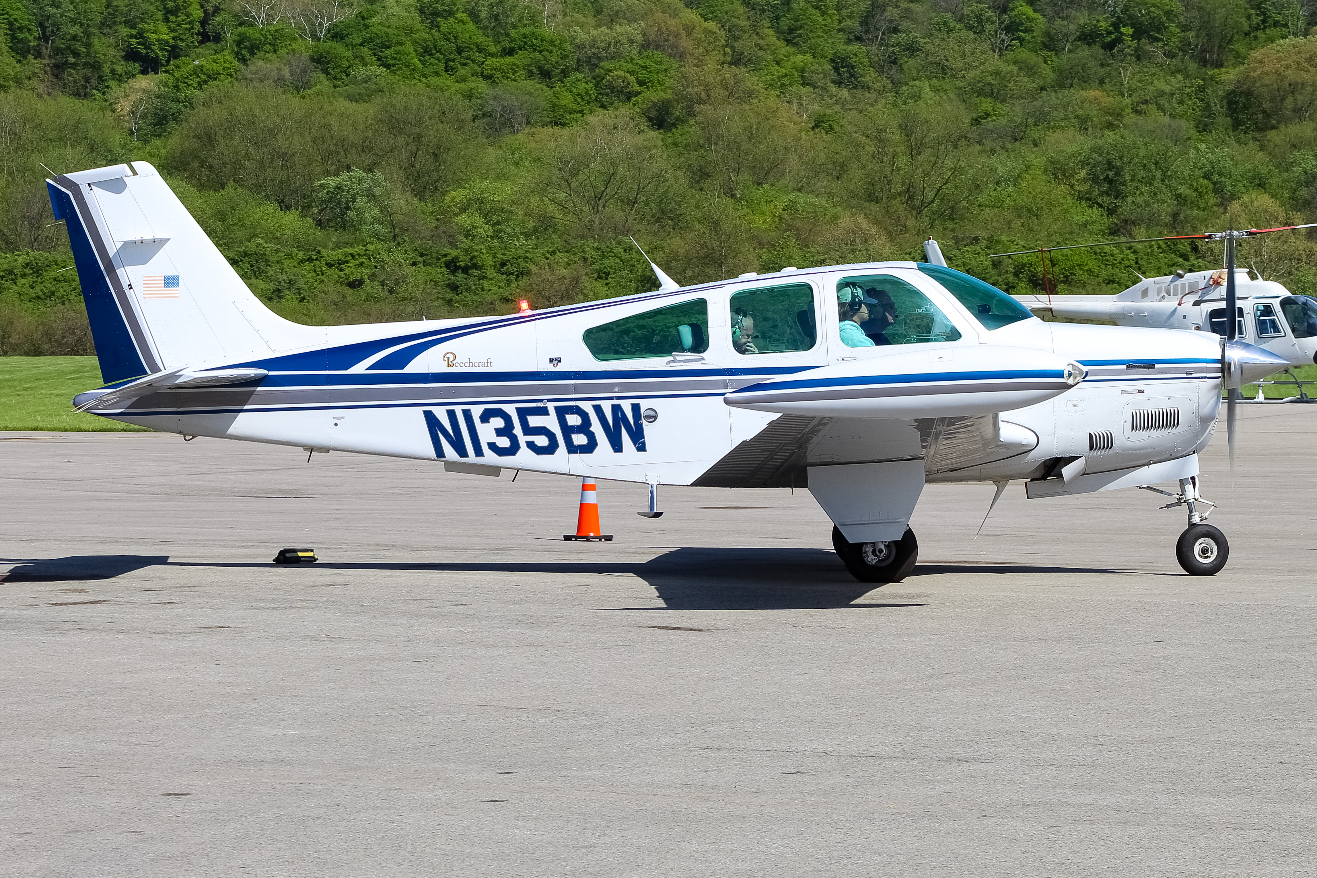 Full size: PRIVATE  Beechcraft Bonanza F33A N135BW at Cincinnati Municipal Airport/Lunken Field
