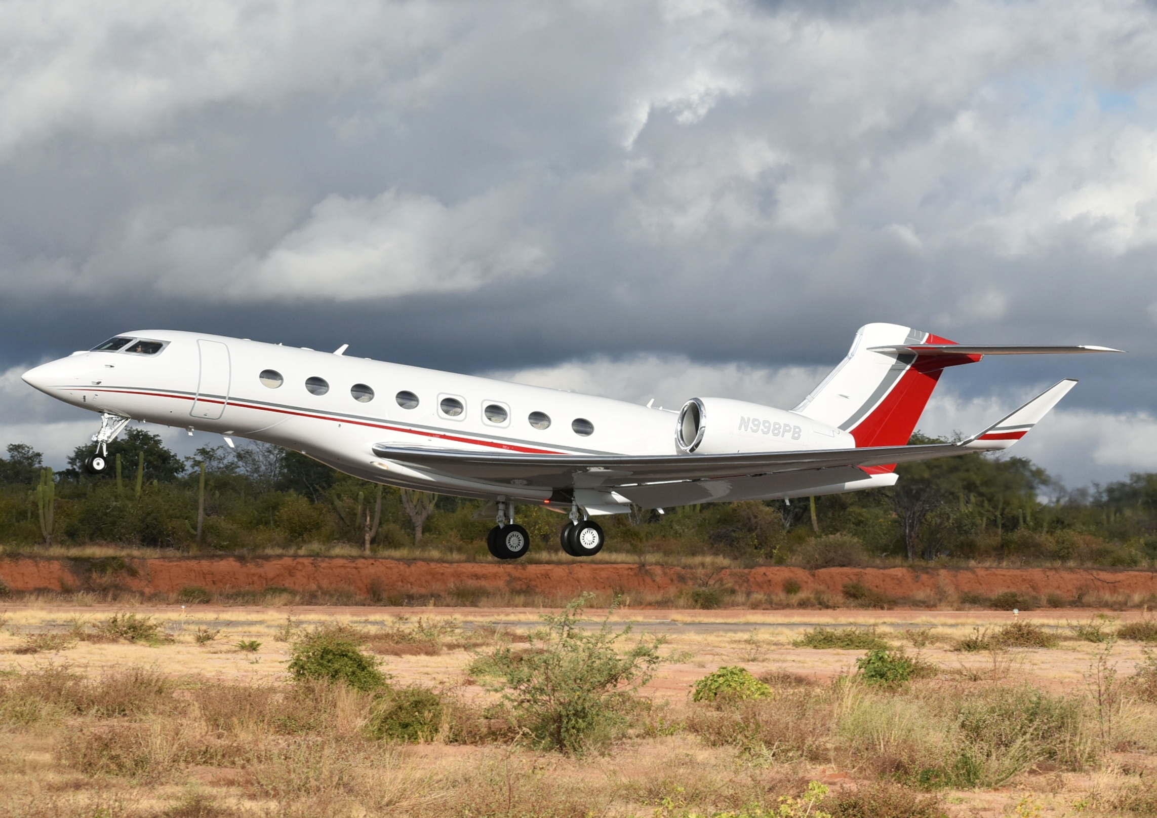 Full size: PRIVATE Gulfstream G650 N998PB at Aeropuerto de Cabo San Lucas Internacional