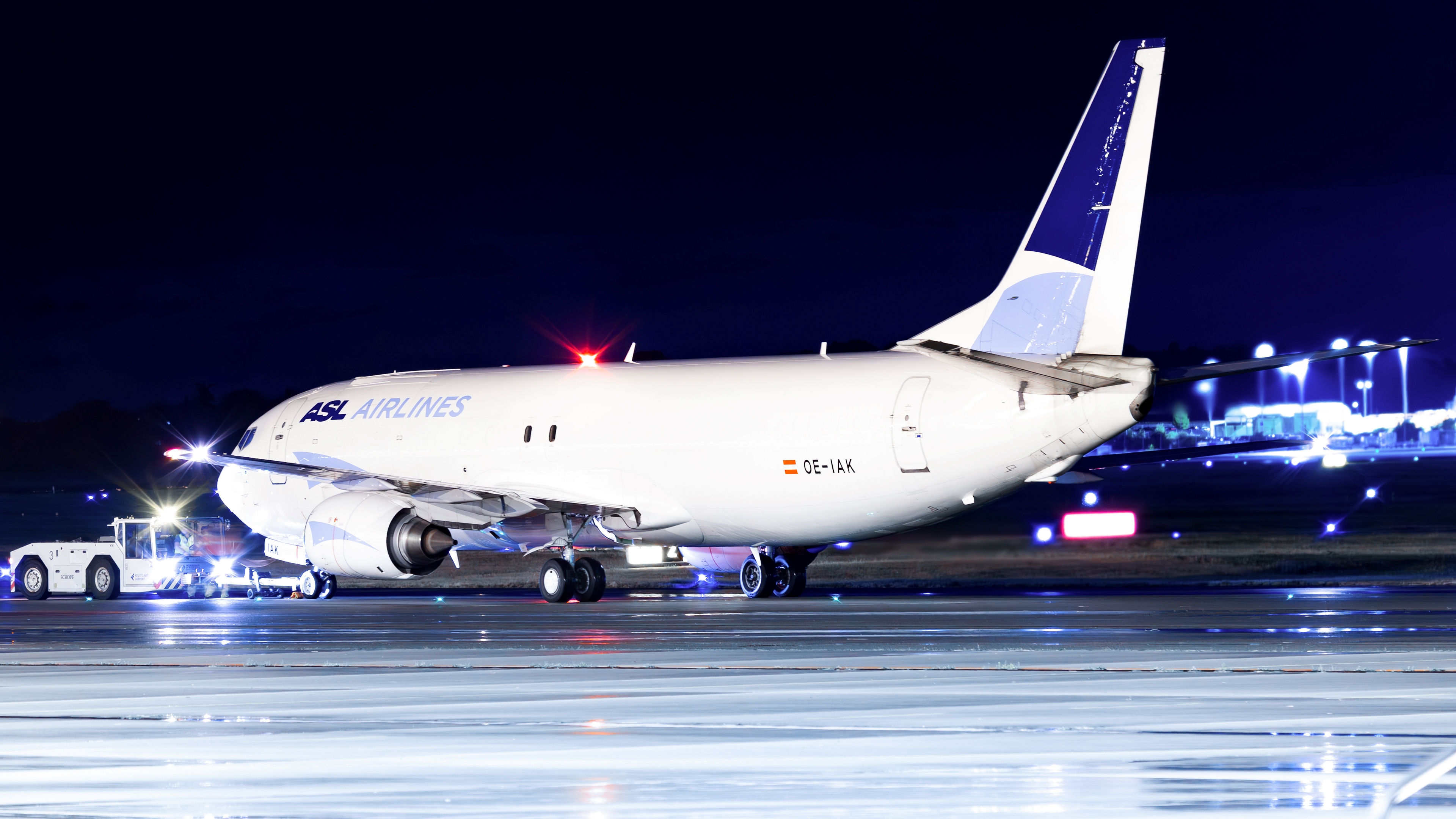 Full size: ASL Airlines Boeing 737-400F OE-IAK at Stuttgart Airport