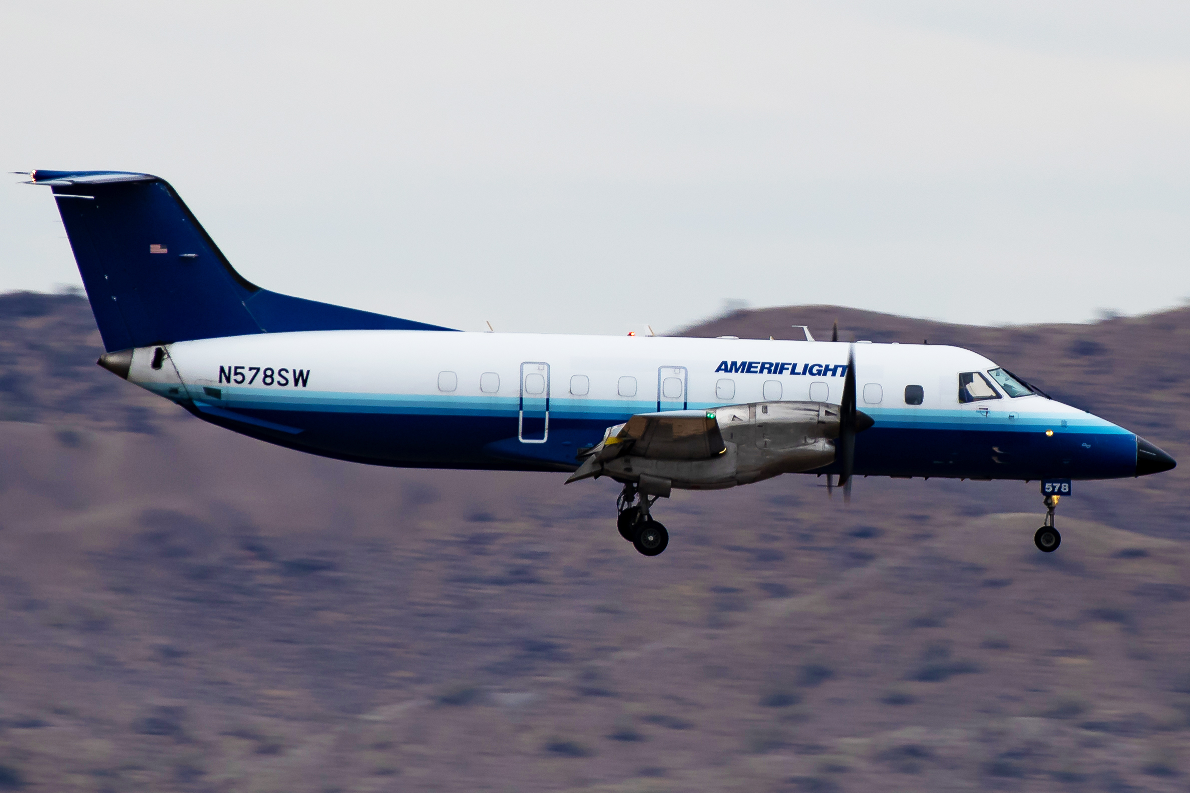 Full size: Ameriflight Embraer EMB-120 N578SW at Phoenix Sky Harbor International Airport
