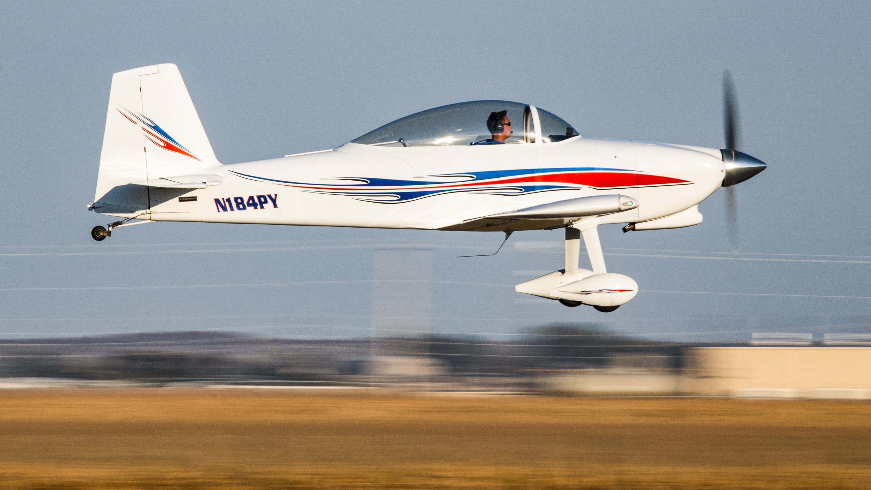 Full size: PRIVATE Vans RV-8 N184PY at Greeley Weld County Airport