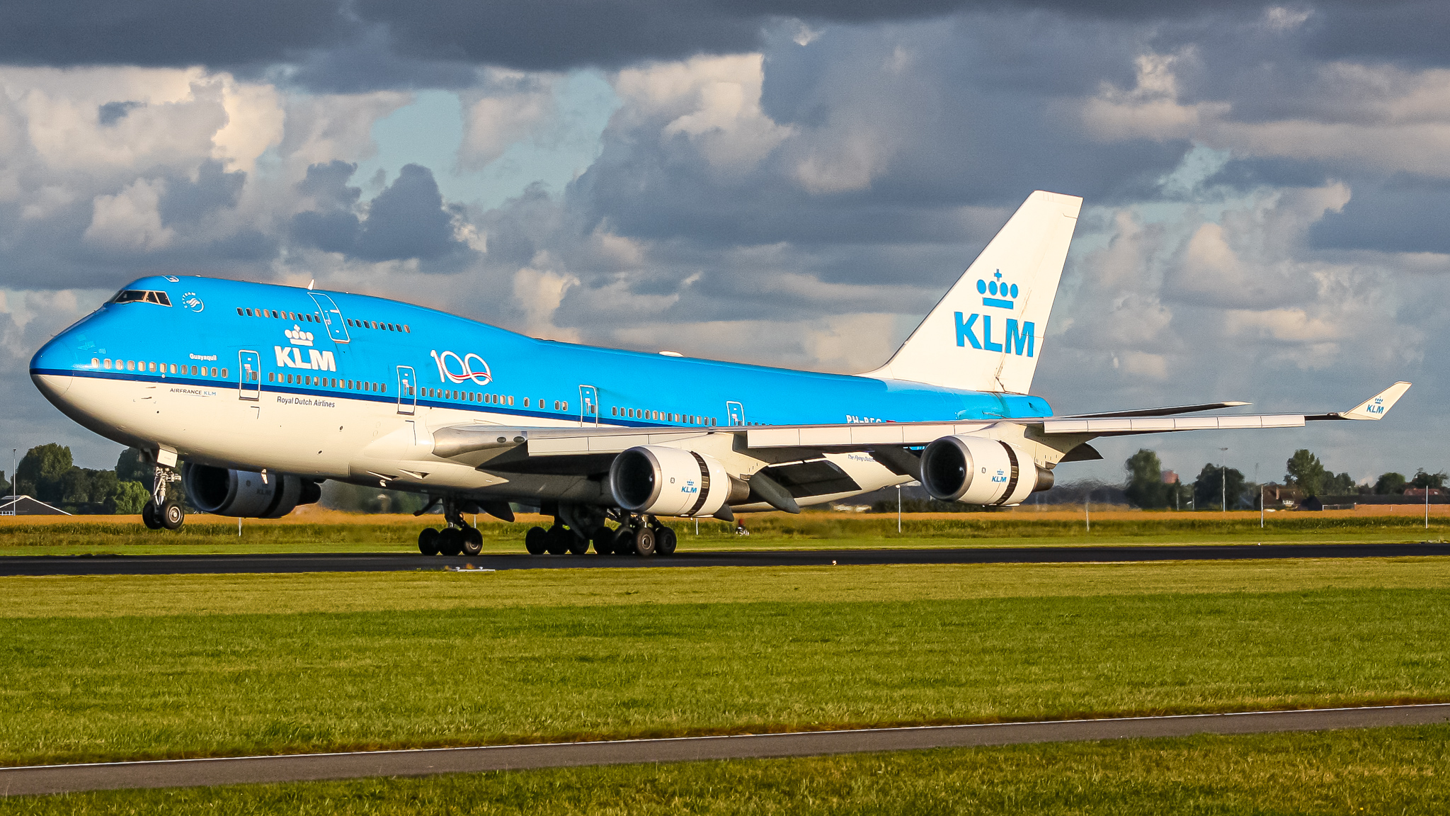 Full size: KLM Boeing 747-400 PH-BFG at Amsterdam Schiphol Airport