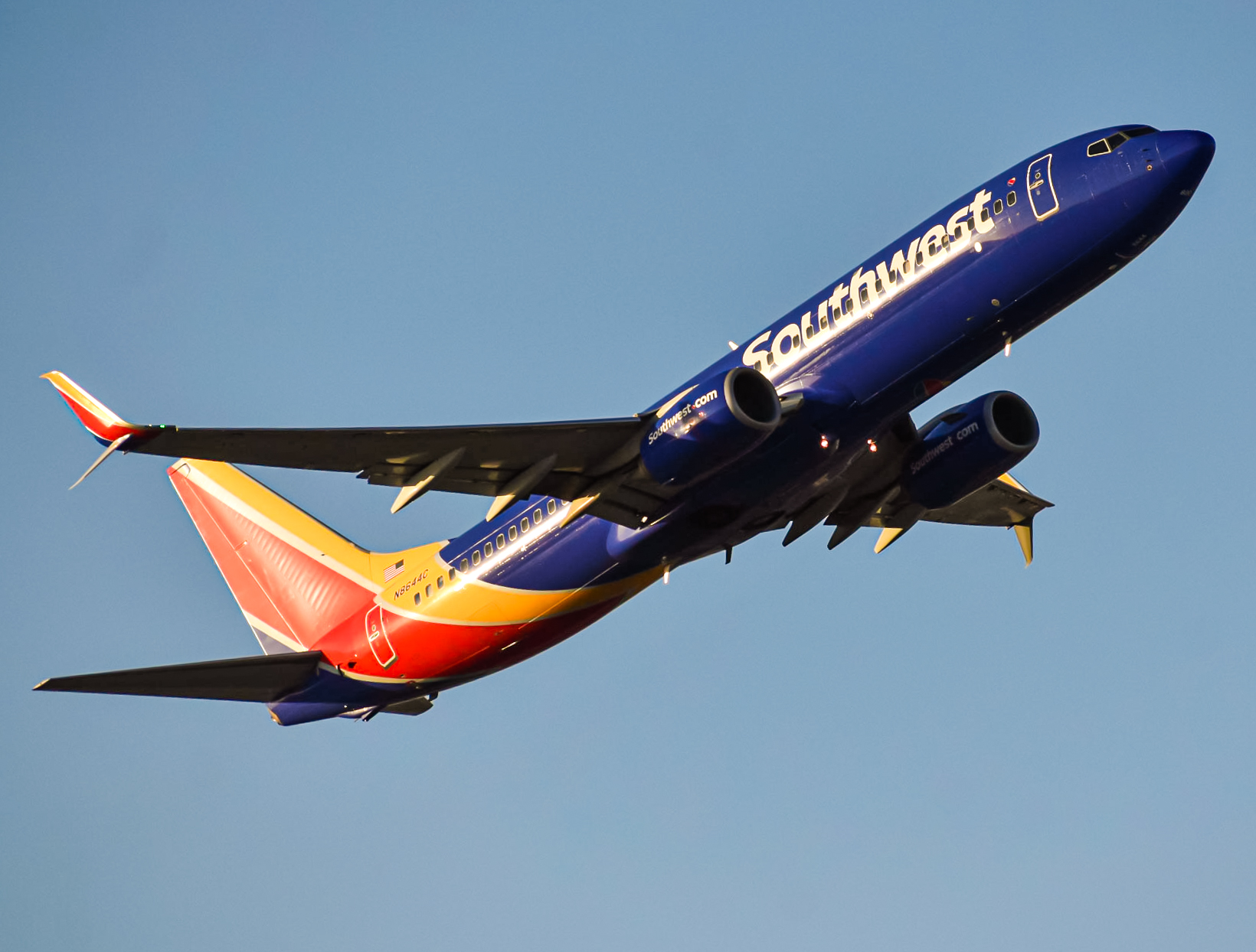 Full size: Southwest Airlines Boeing 737-800 N8644C at San Diego International Airport