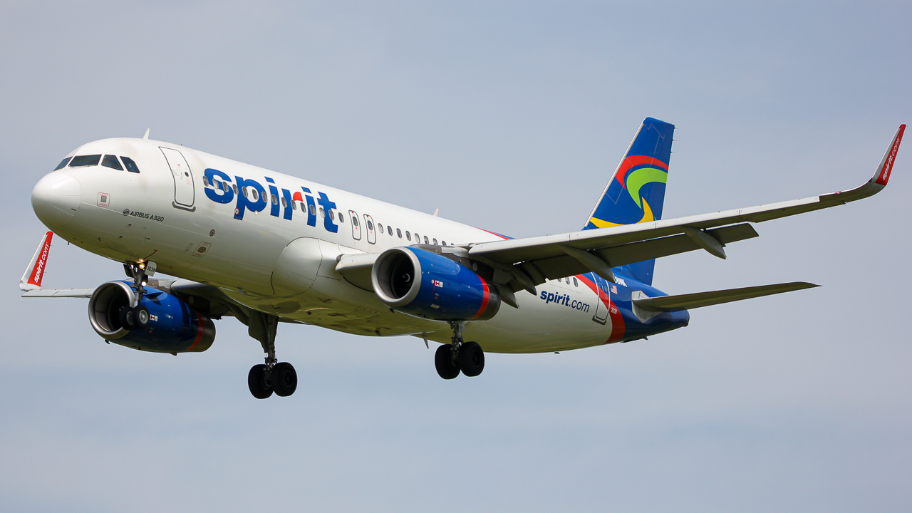 Full size: Spirit Airlines Airbus A320 N638NK at John Glenn Columbus International Airport