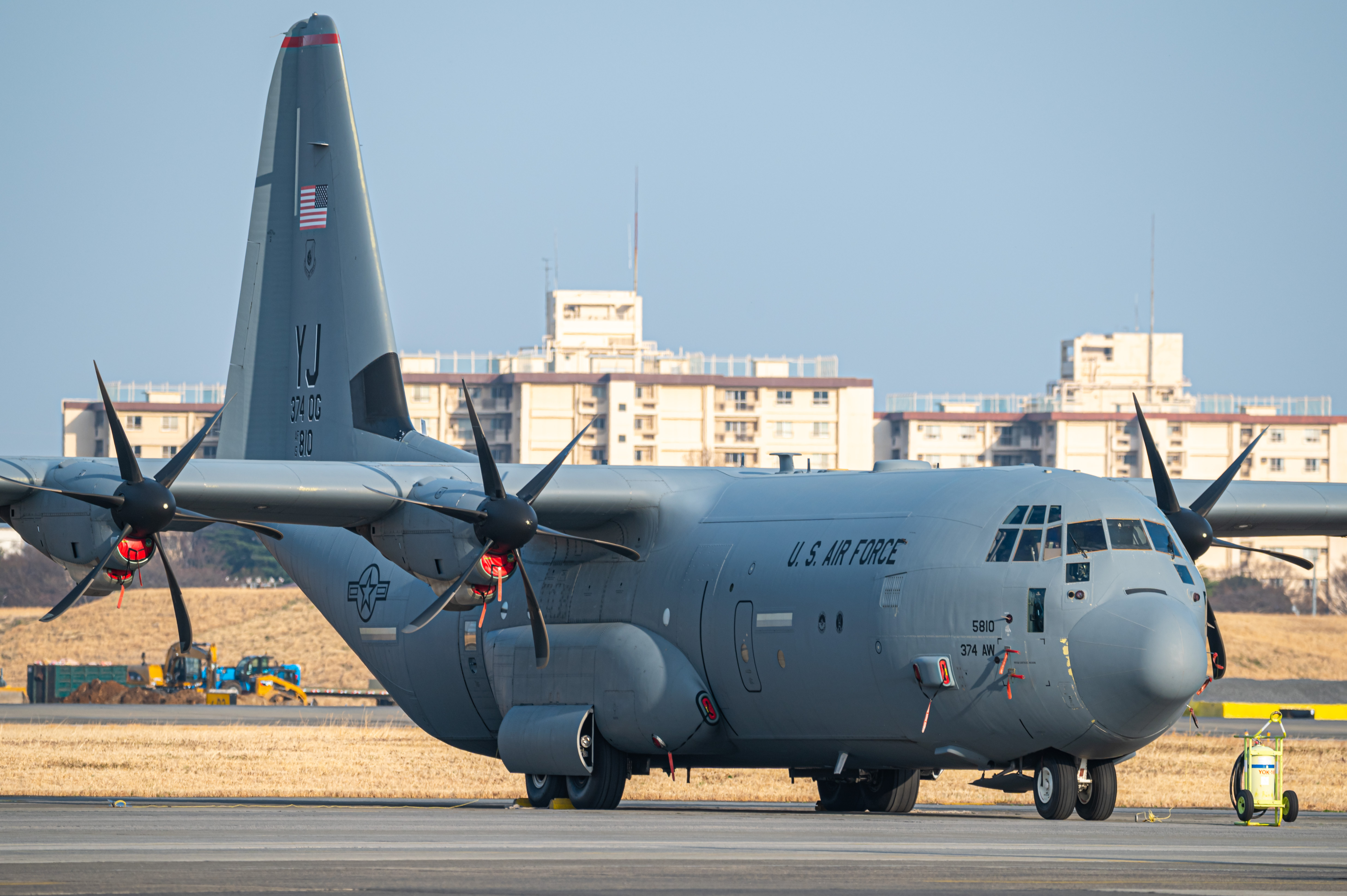 Full size: USAF - United States Air Force Lockheed C-130J Hercules 15-5810 at Yokota Air Base