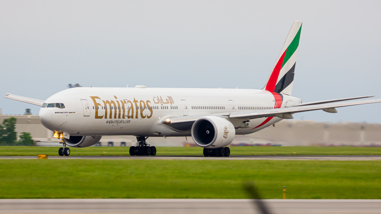 Full size: Emirates Boeing 777-300ER A6-EGP at Rickenbacker International Airport