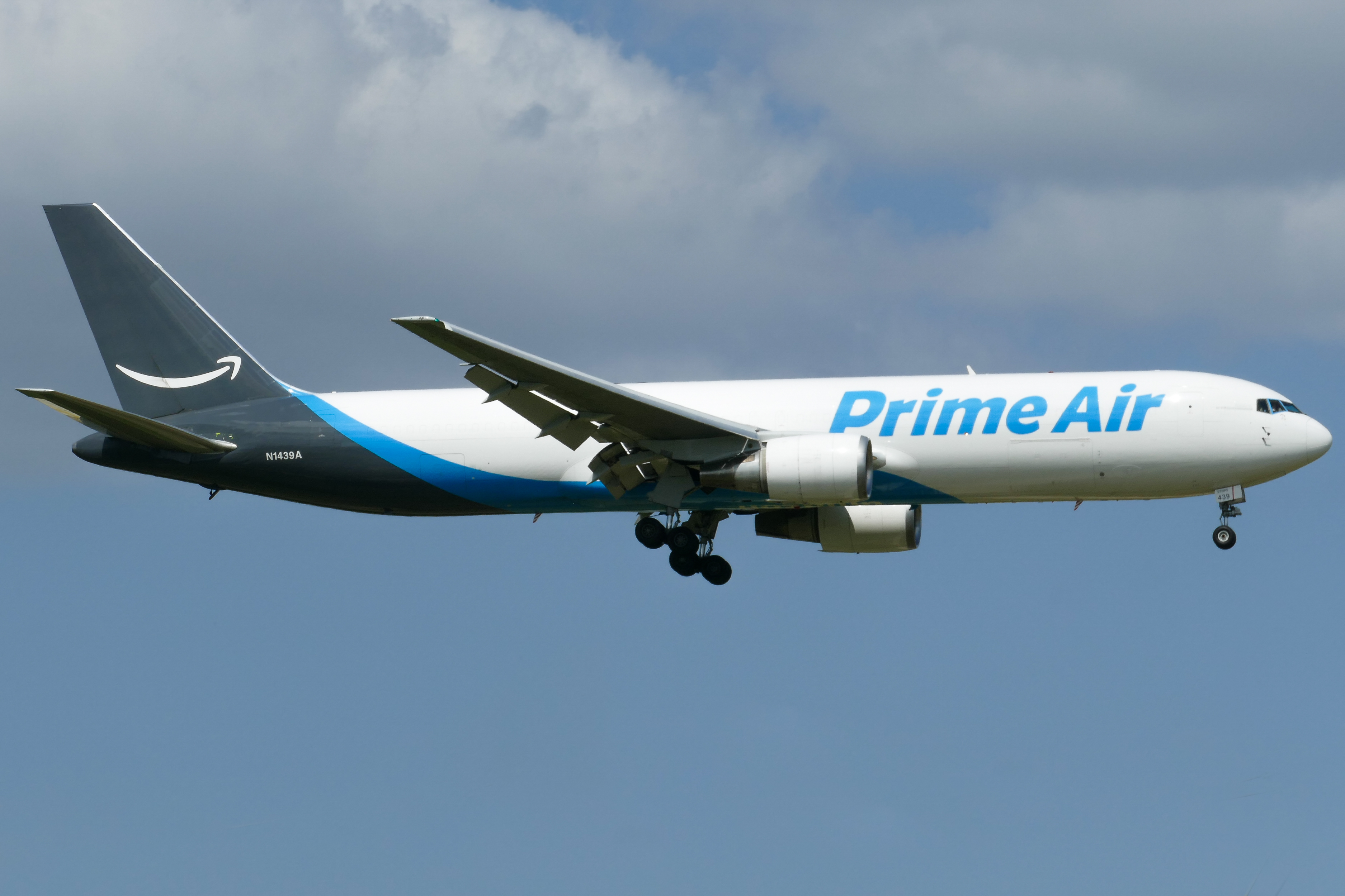 Full size: Prime Air Boeing 767-300F N1439A at Austin-Bergstrom International Airport