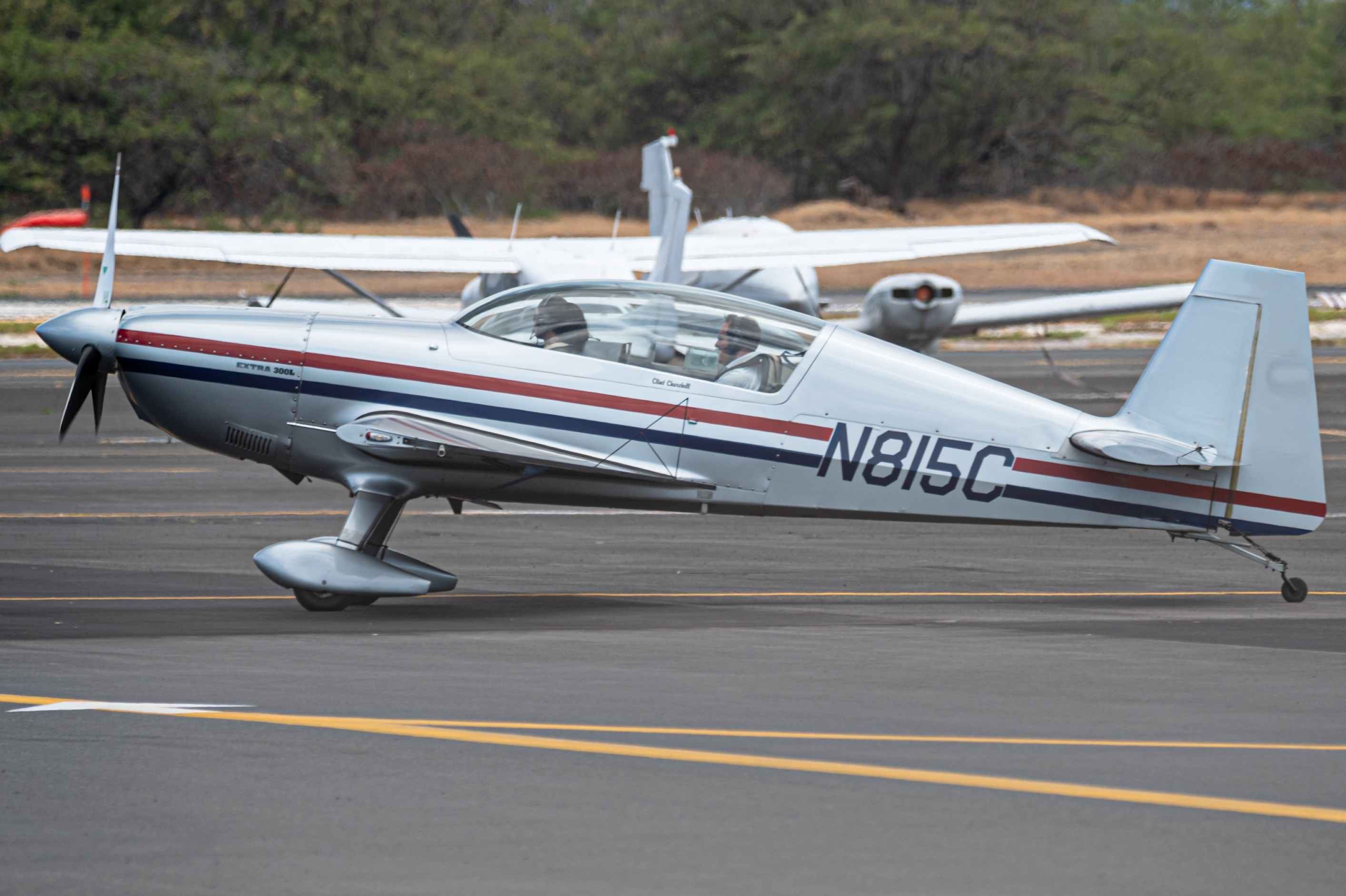 Full size: PRIVATE Extra EA-300 N815C at Daniel K Inouye International Airport