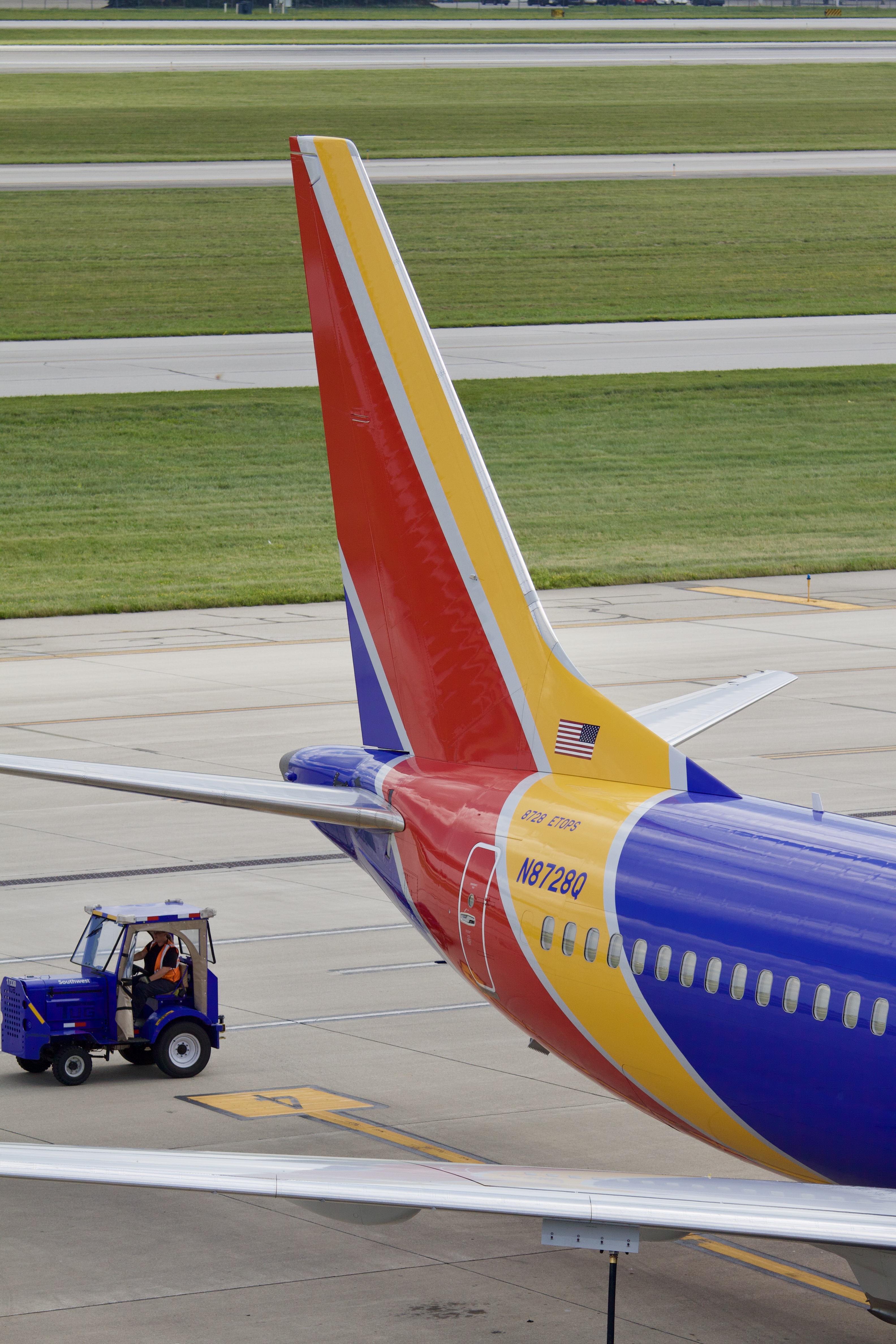 Full size: Southwest Airlines Boeing 737 MAX 8 N8728Q at John Glenn Columbus International Airport