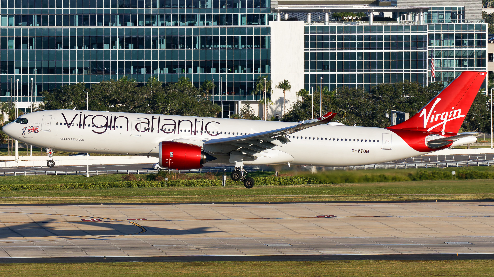 Full size: Virgin Atlantic Airbus A330-900 G-VTOM at Tampa International Airport