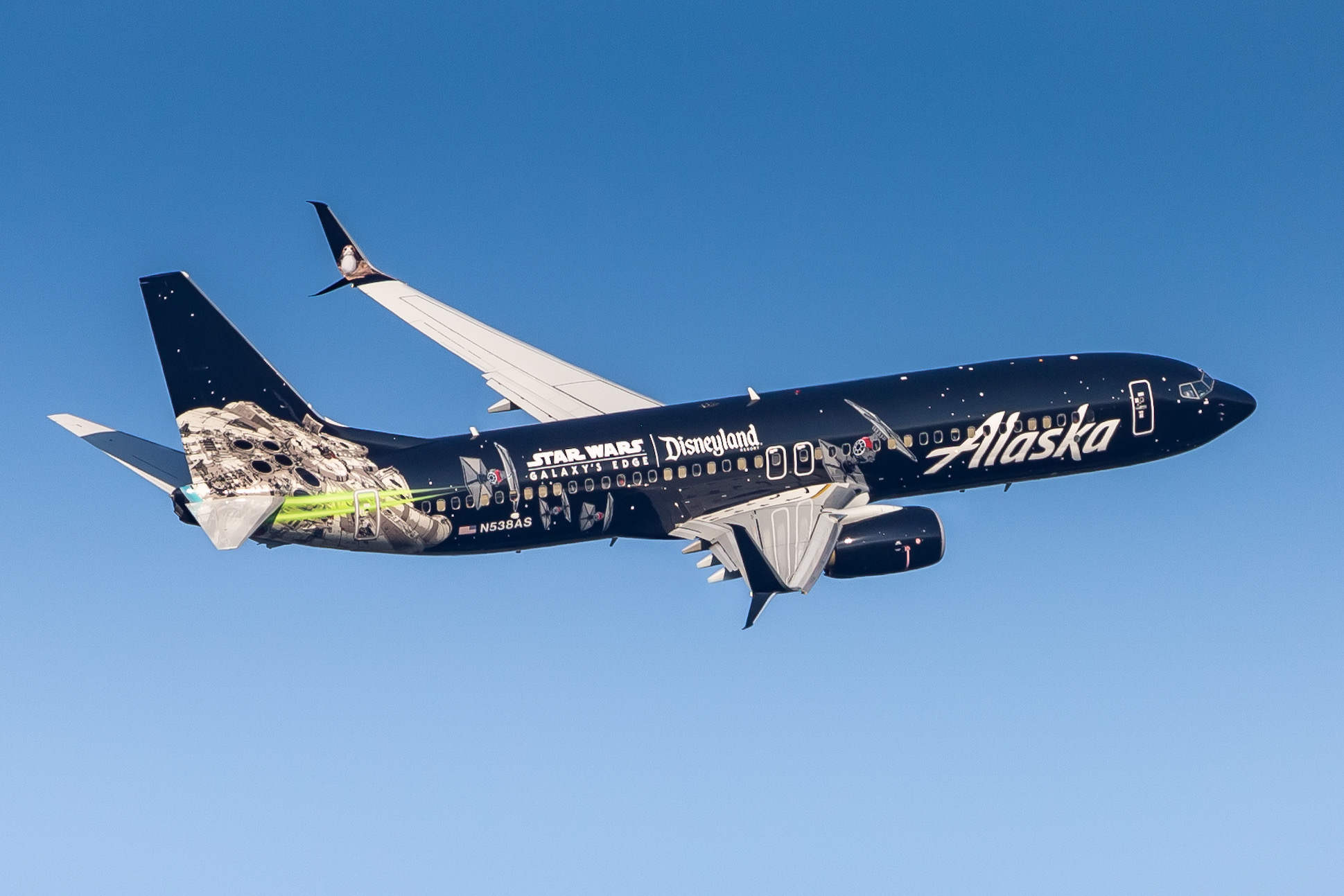 Full size: Alaska Airlines Boeing 737-800 N538AS at Baltimore/Washington International Thurgood Marshall Airport