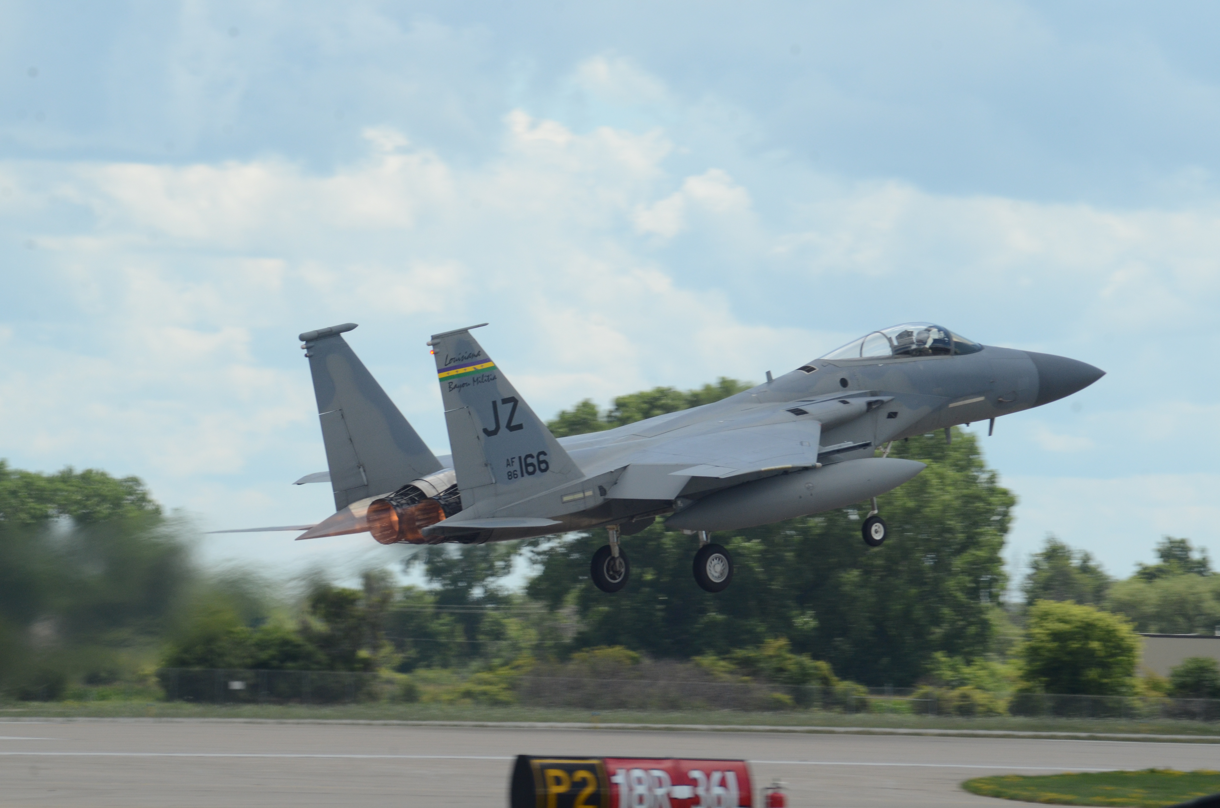 Full size: USAF - United States Air Force McDonnell Douglas F-15 Eagle 86166 at Wittman Regional Airport