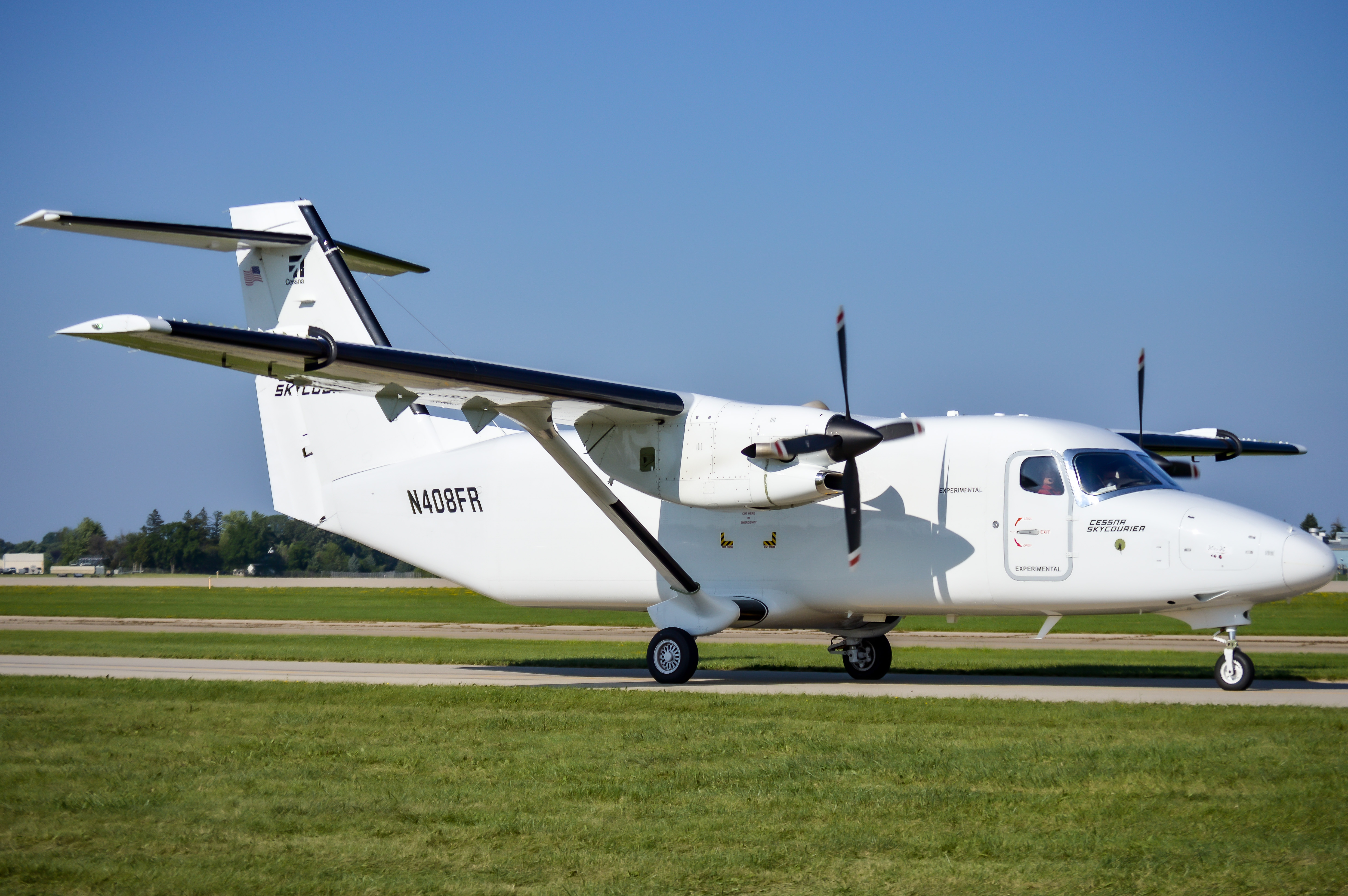Full size: PRIVATE Cessna Skycourier N408FR at Wittman Regional Airport