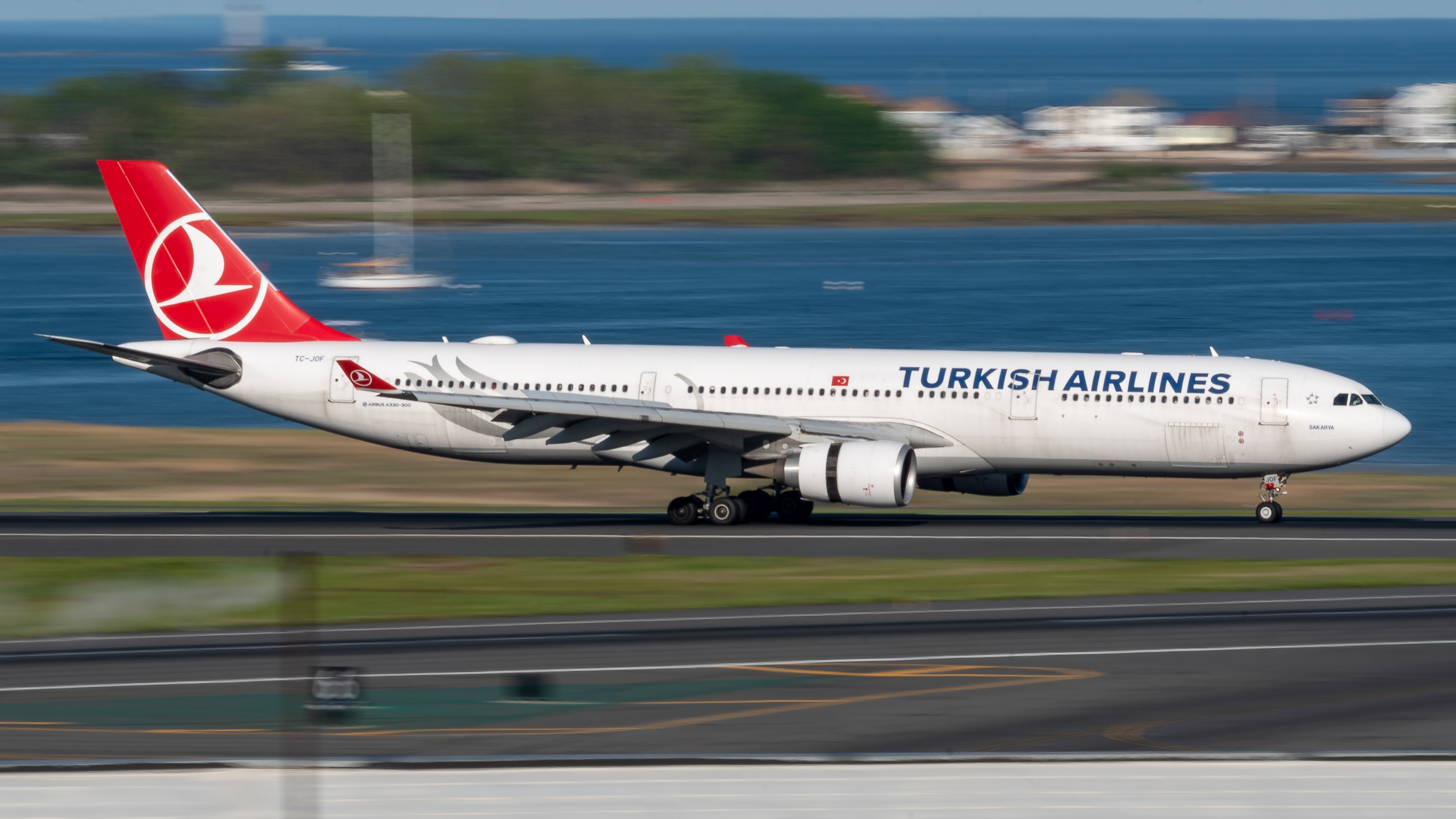Full size: Turkish Airlines Airbus A330-300 TC-JOF at General Edward Lawrence Logan International Airport