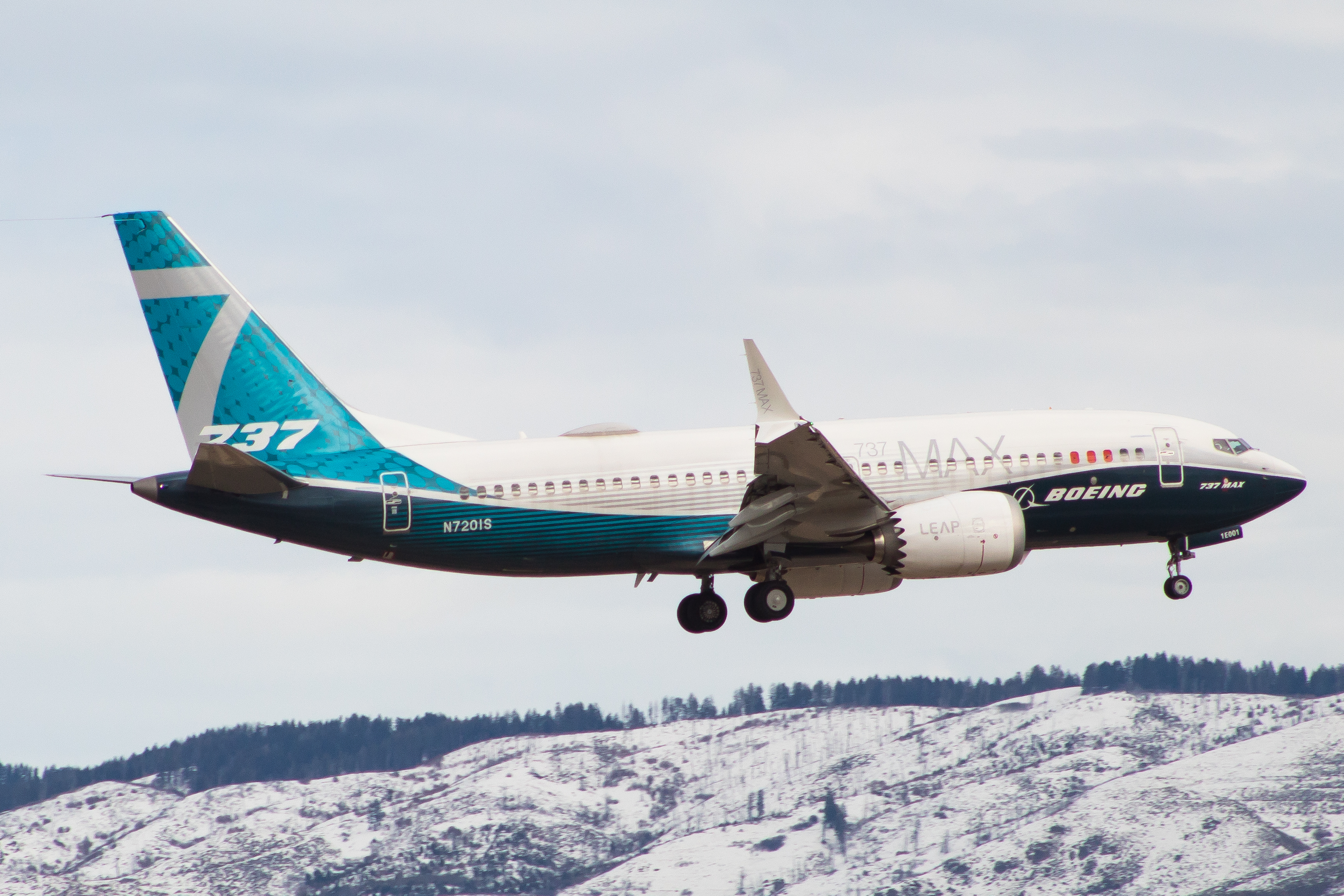 Full size: Boeing Boeing 737 MAX 7 N7201S at Boise Air Terminal/Gowen Field