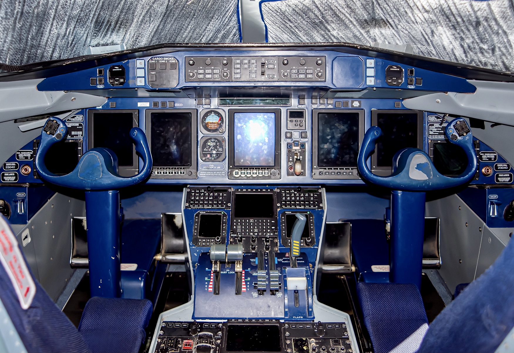 Full size: USAF - United States Air Force Dornier C-146A Wolfhound 12-3040 at Wittman Regional Airport