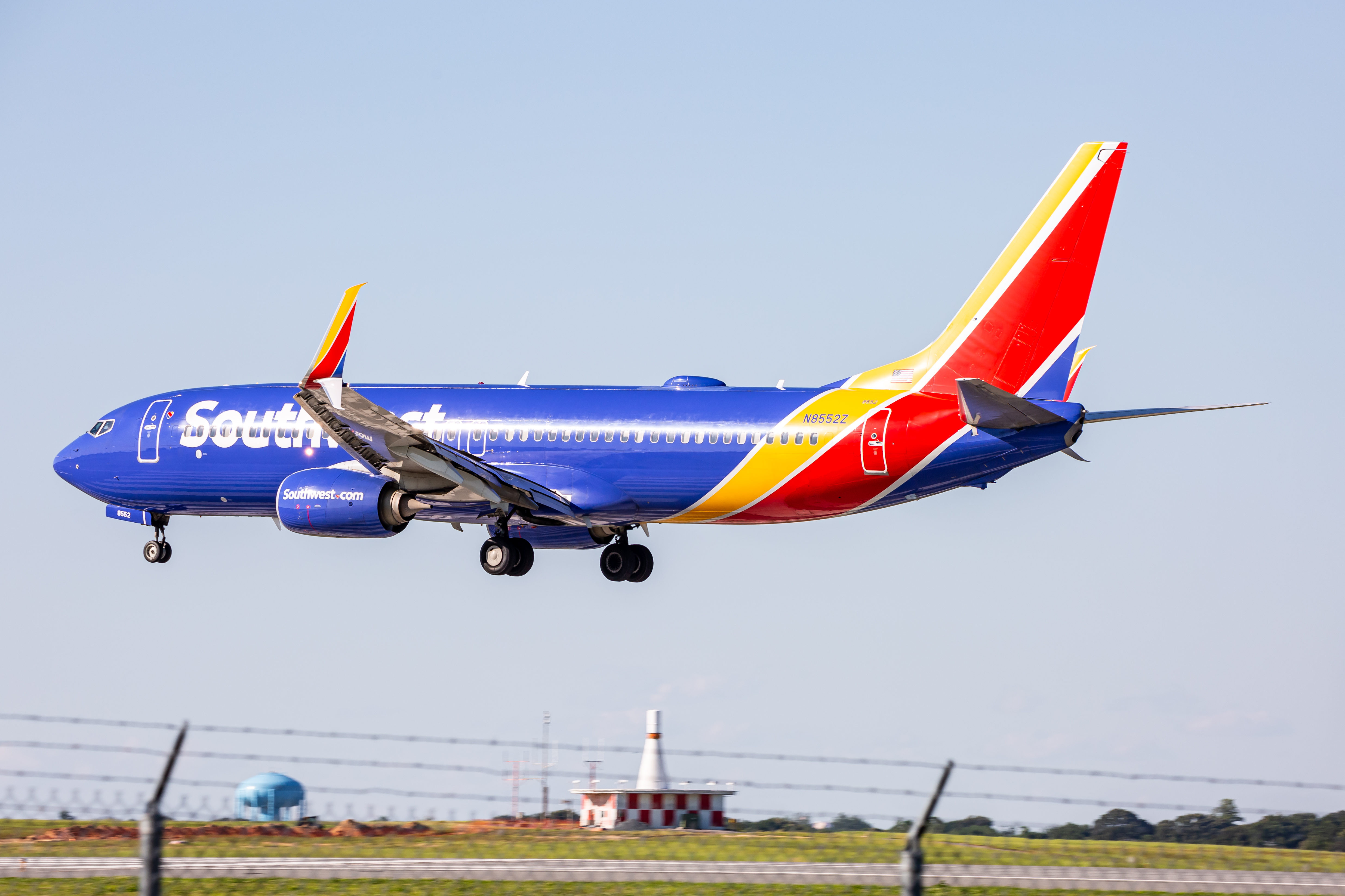 Full size: Southwest Airlines Boeing 737-800 N8552Z at Baltimore/Washington International Thurgood Marshall Airport