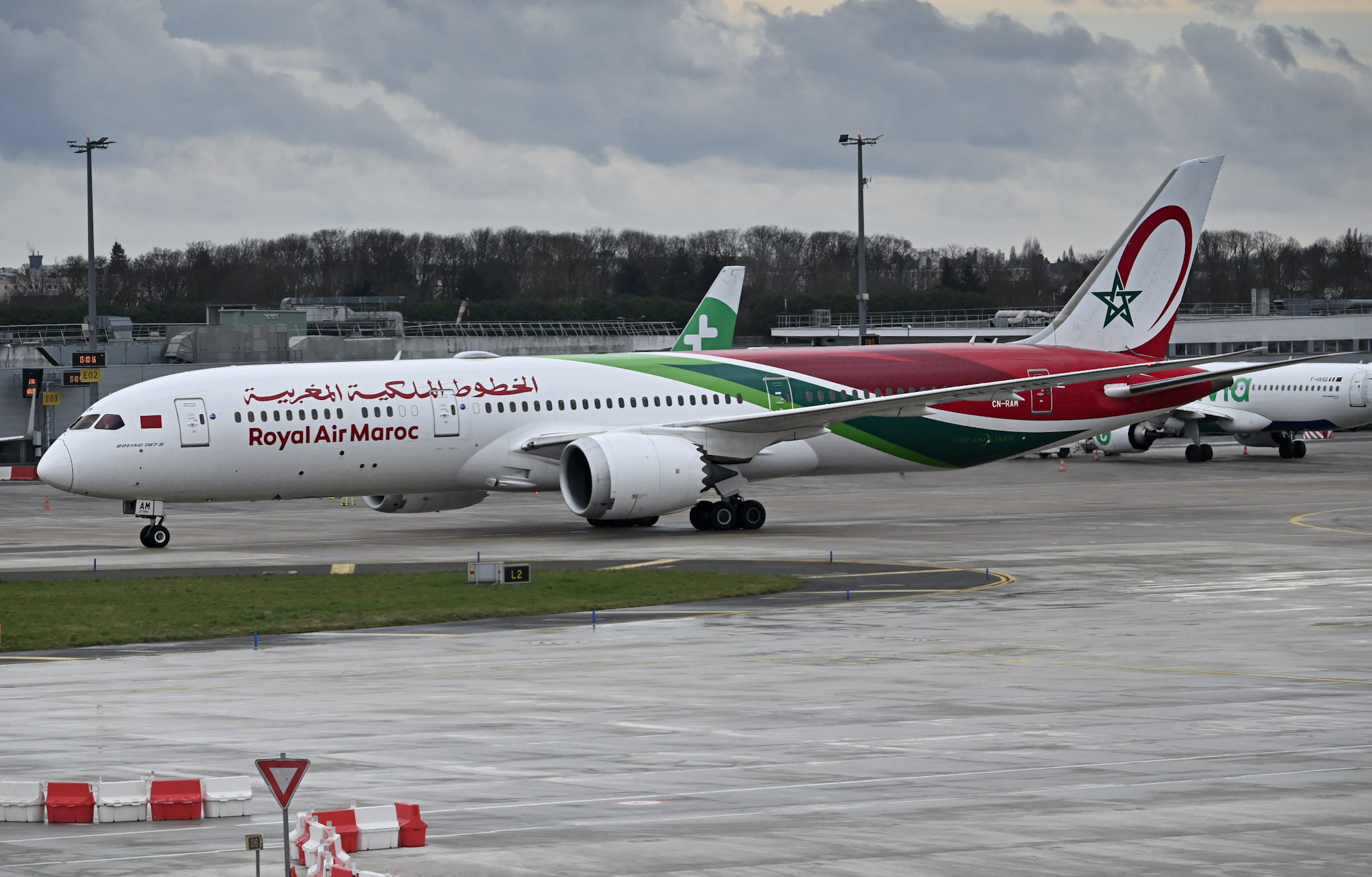 Full size: Royal Air Maroc Boeing 787-9 CN-RAM at Paris Orly Airport